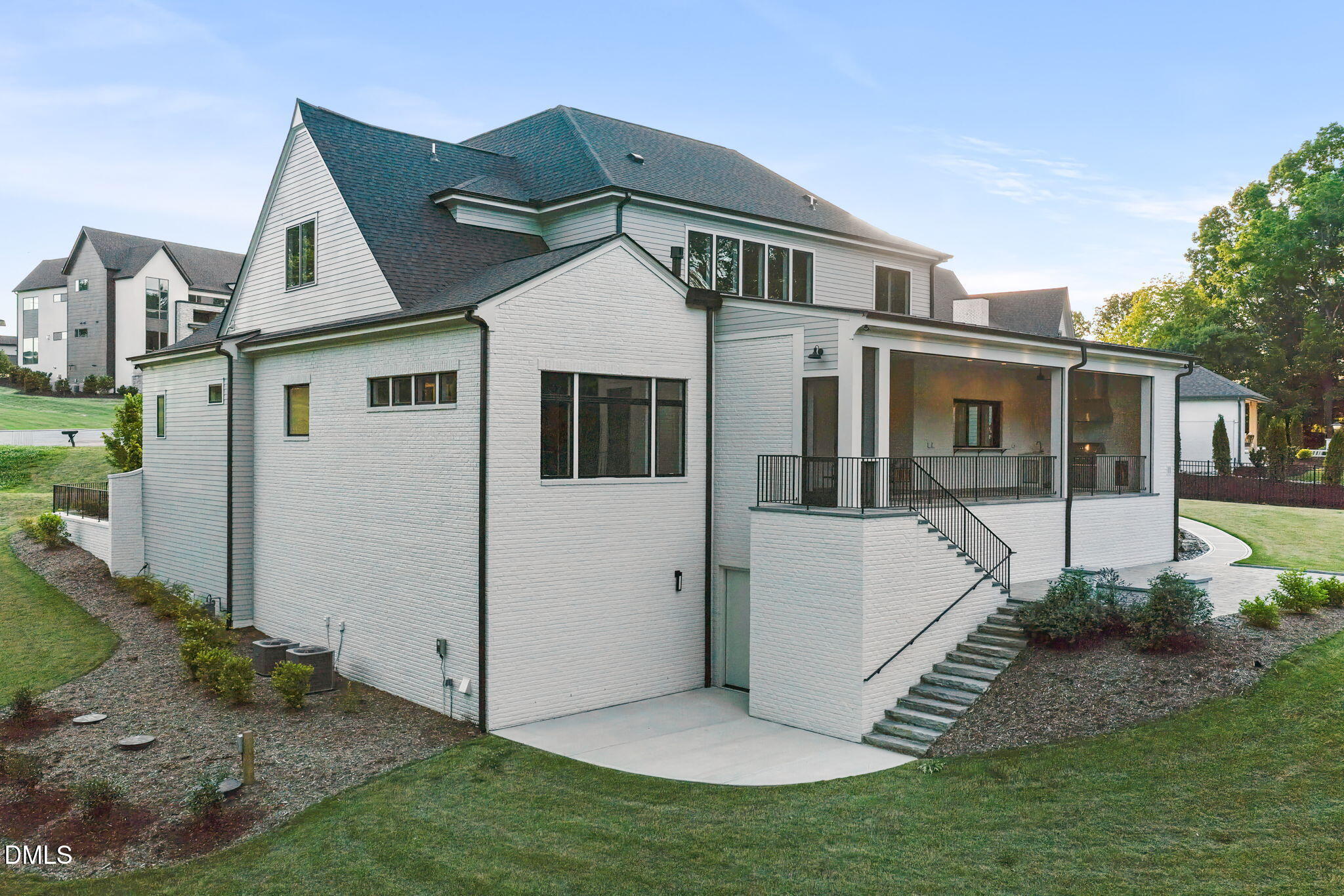 9004 Meadow Pointe Court