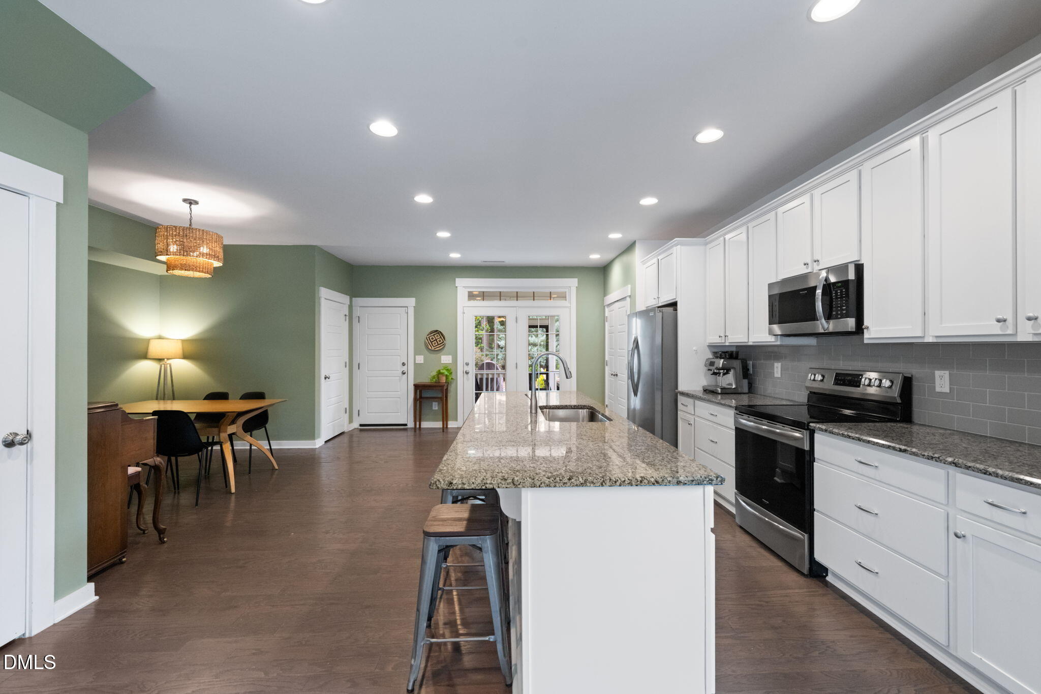 473 Triumph Lane