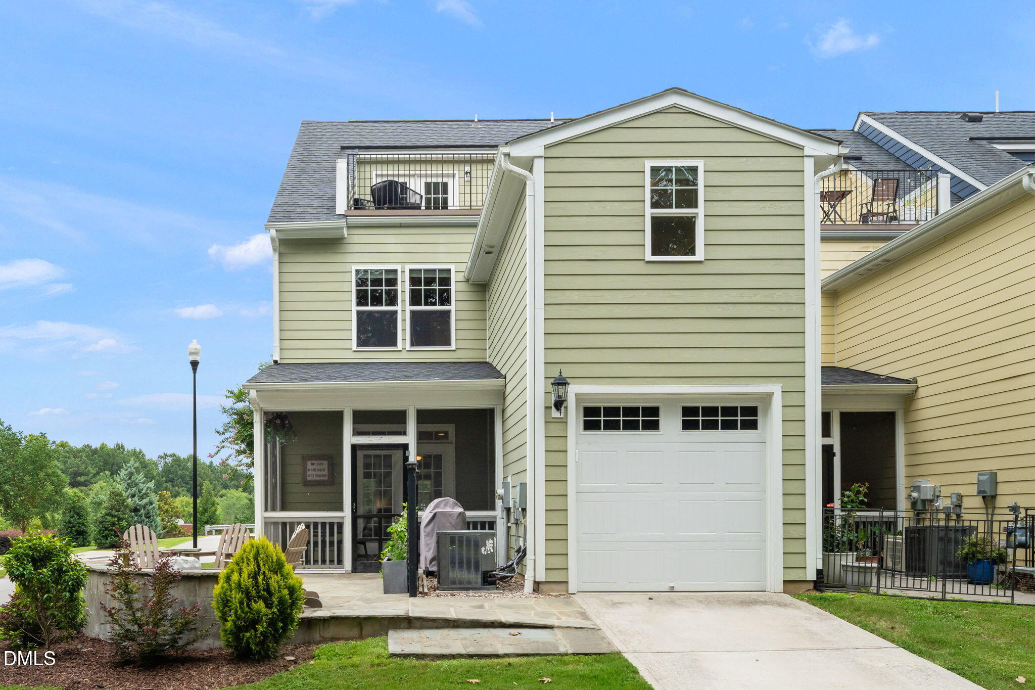 473 Triumph Lane