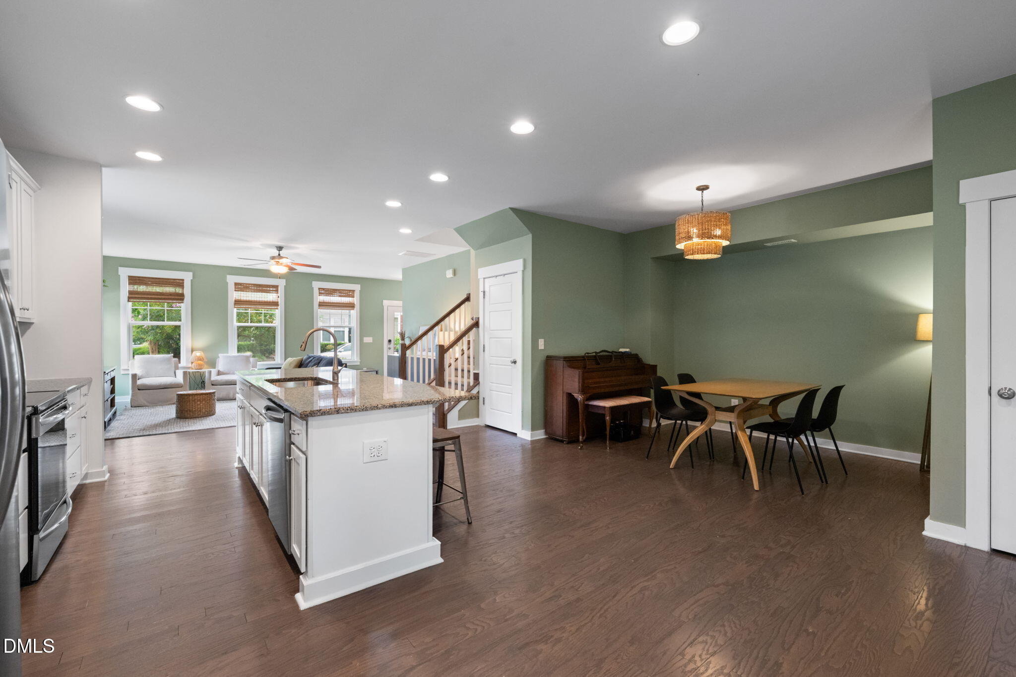 473 Triumph Lane