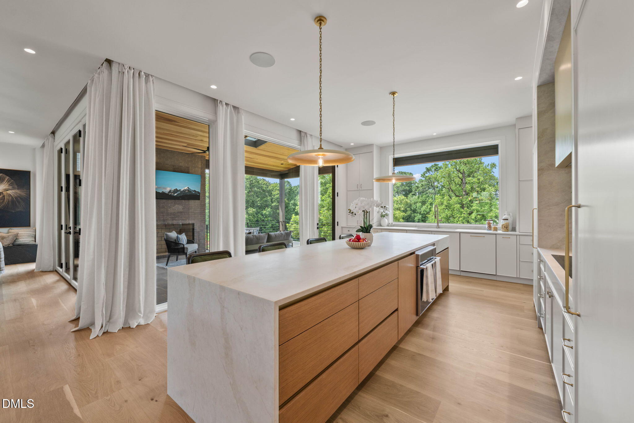 1637 Legacy Ridge Lane