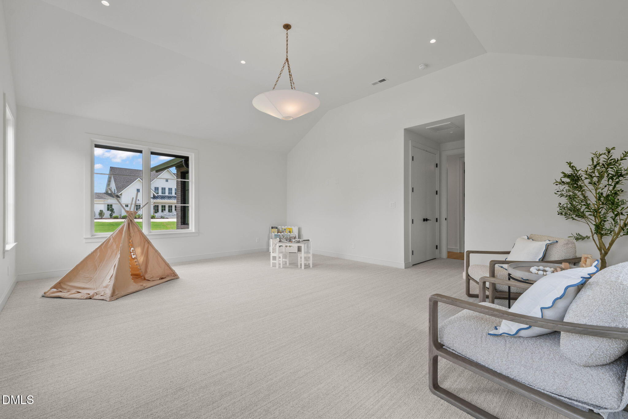 1637 Legacy Ridge Lane