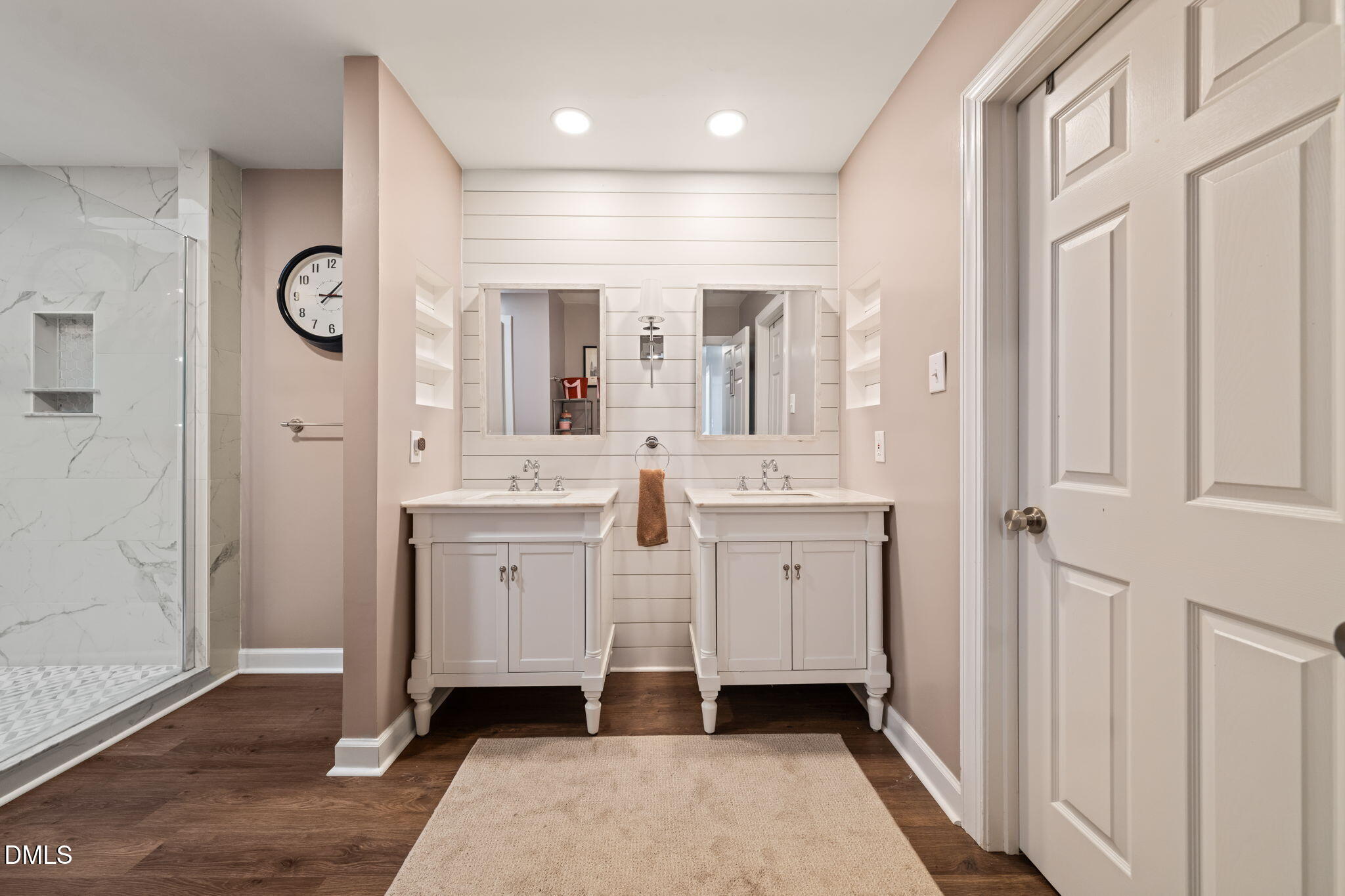 449 Crossvine Close