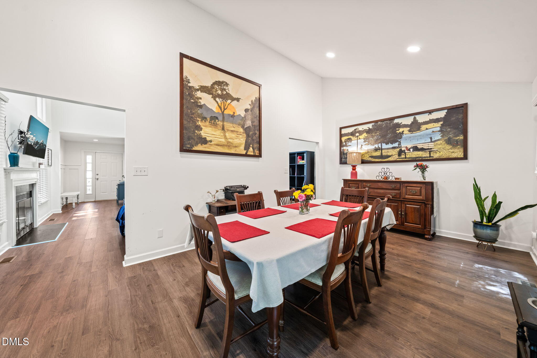 449 Crossvine Close