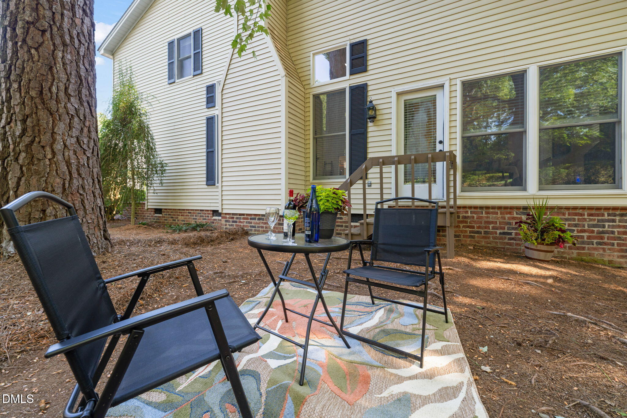 449 Crossvine Close