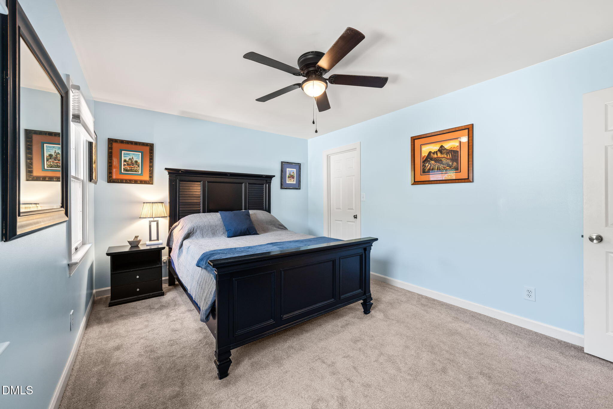 449 Crossvine Close