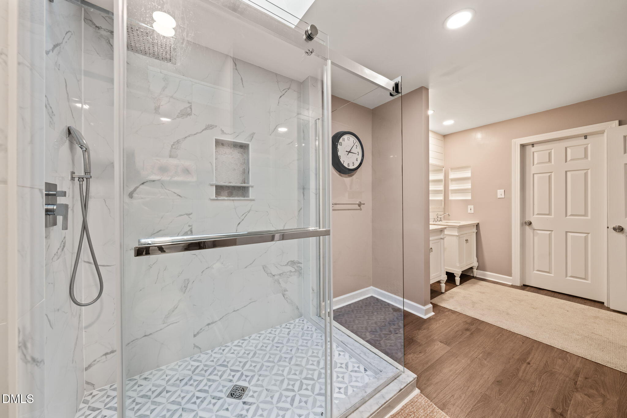 449 Crossvine Close
