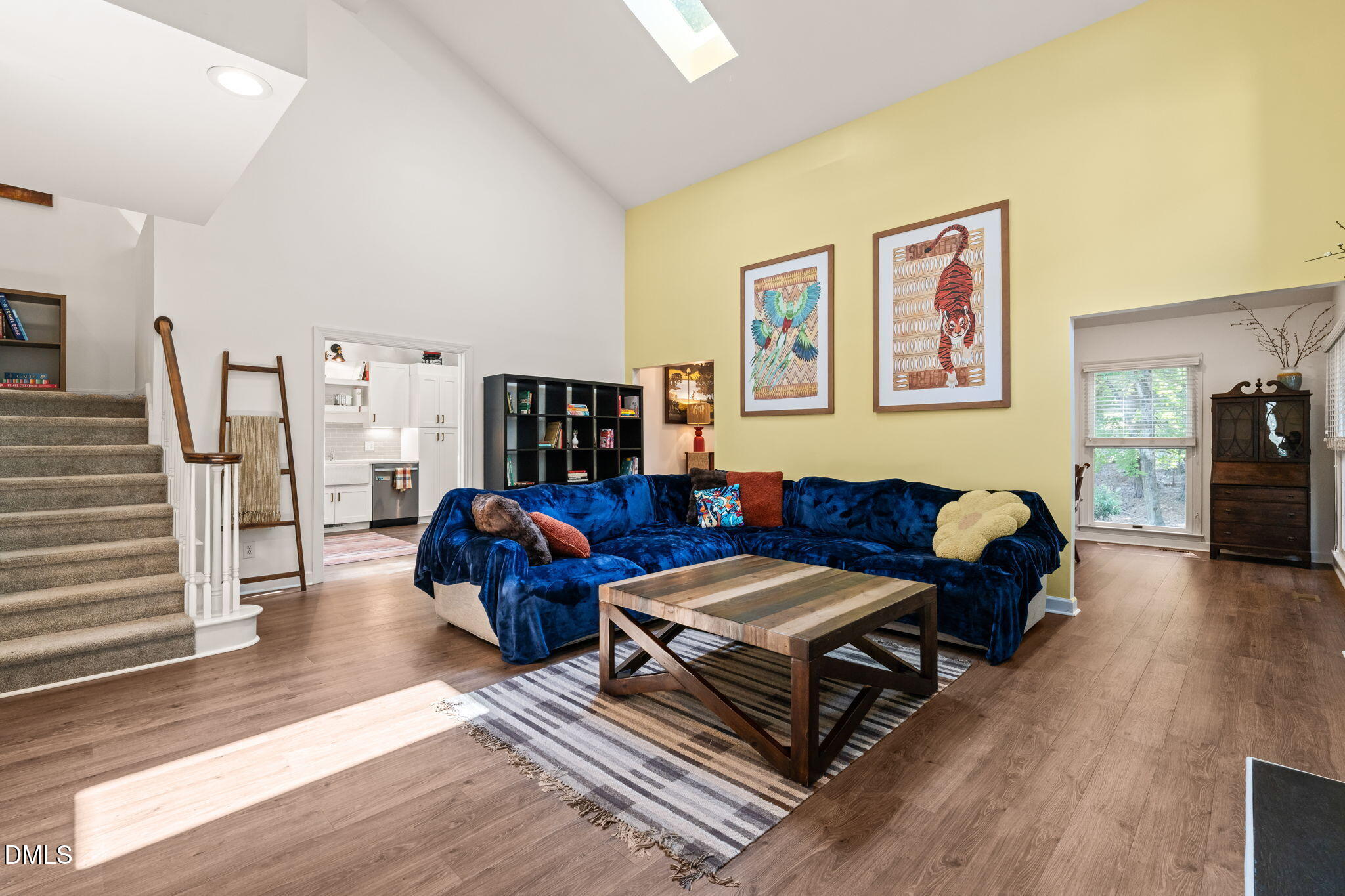 449 Crossvine Close