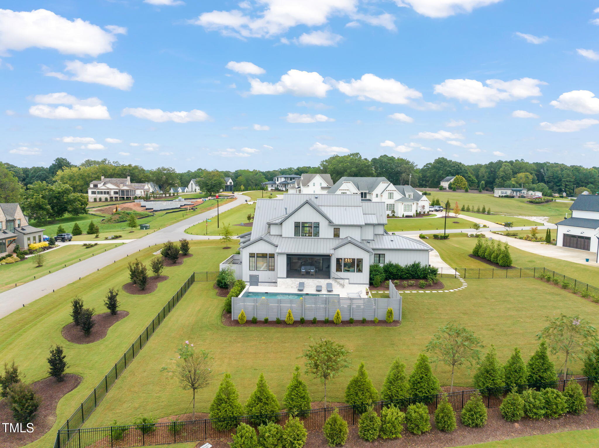 8917 Grand Highland Way
