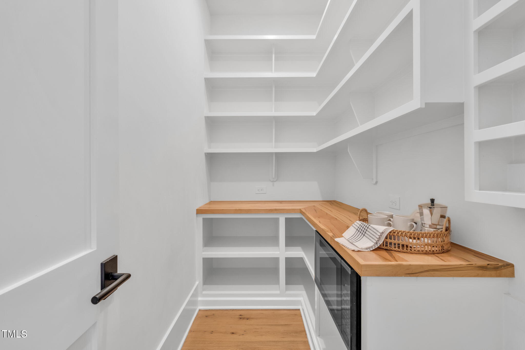 8917 Grand Highland Way