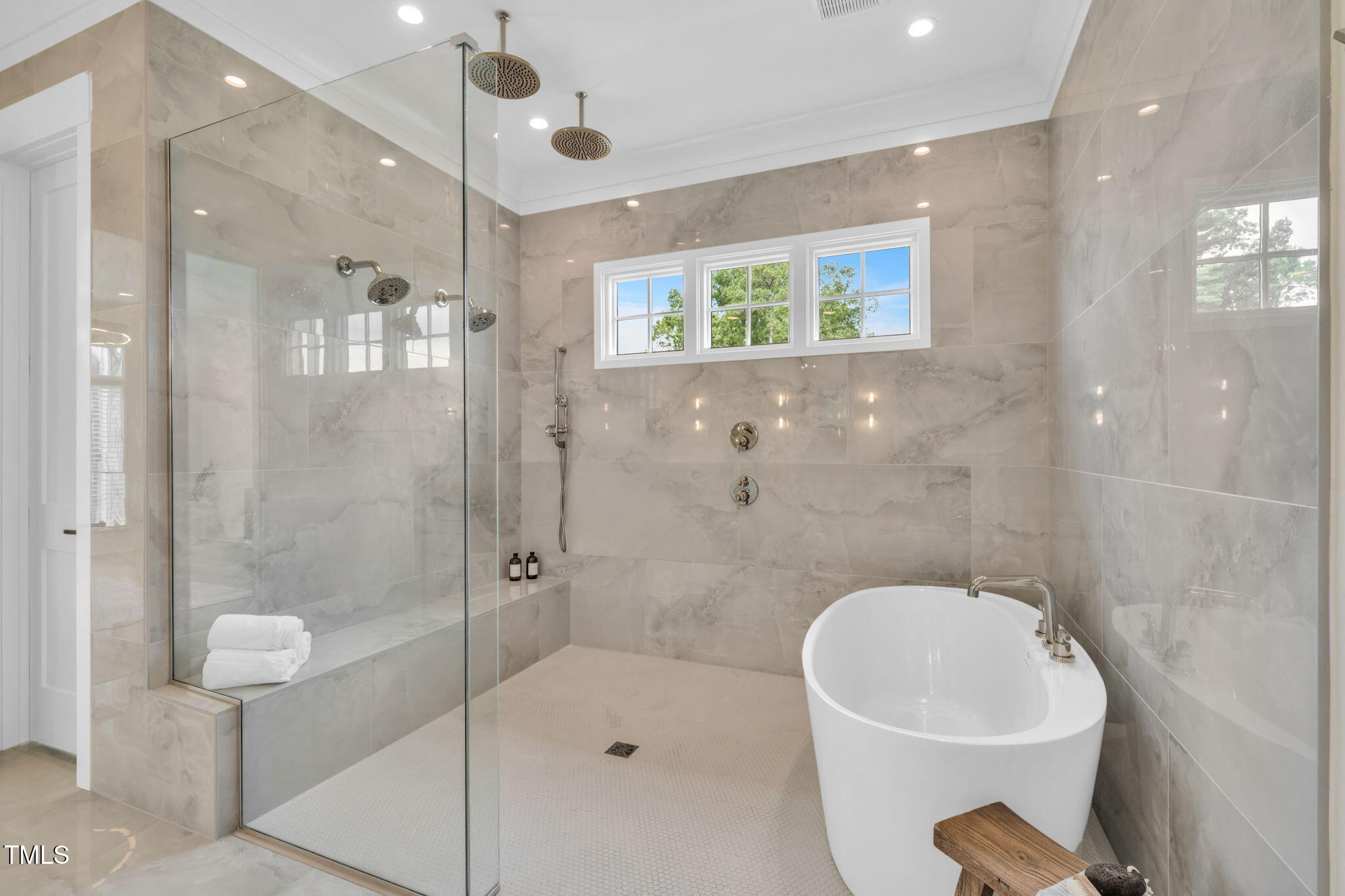 8917 Grand Highland Way