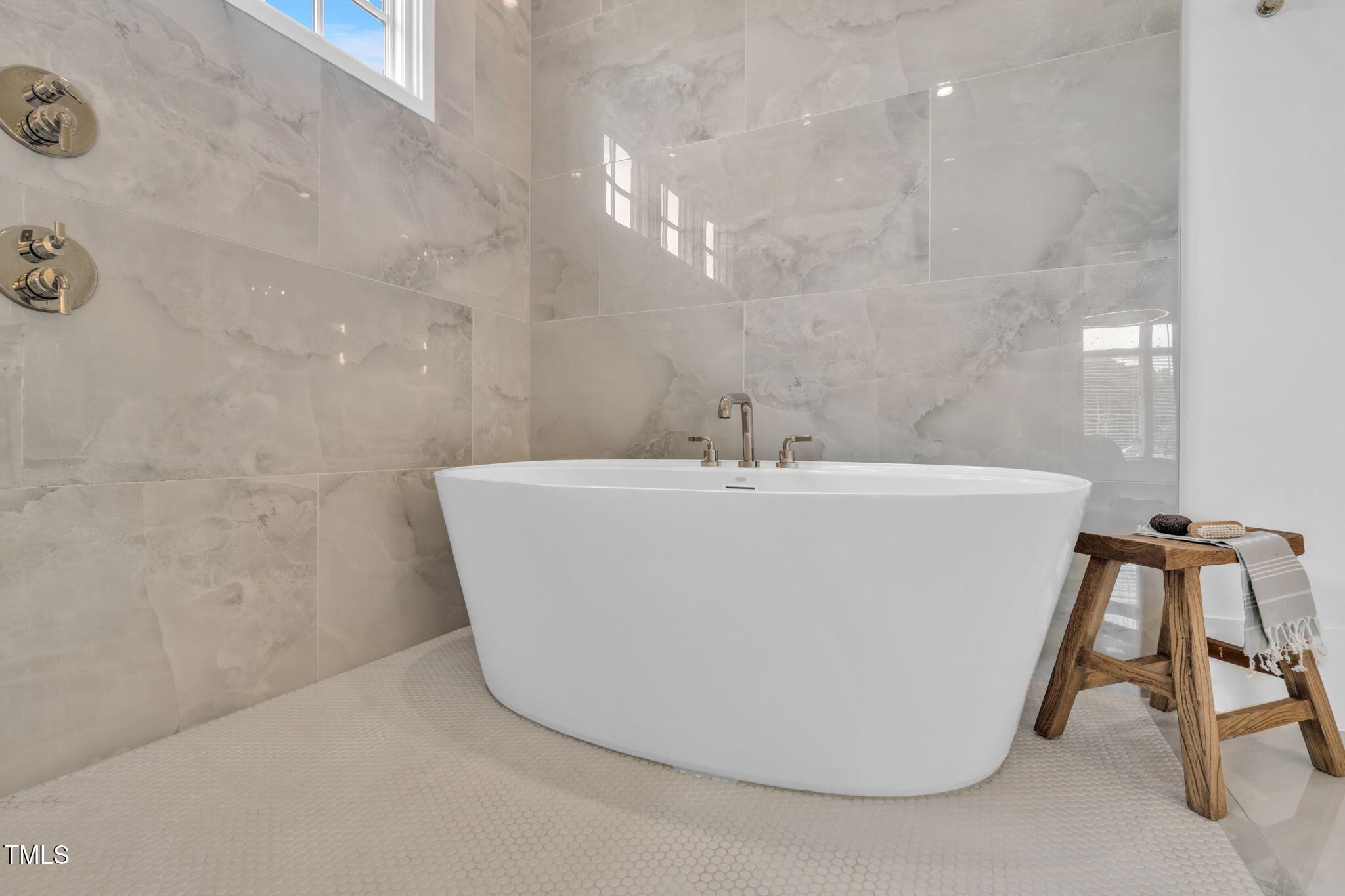 8917 Grand Highland Way