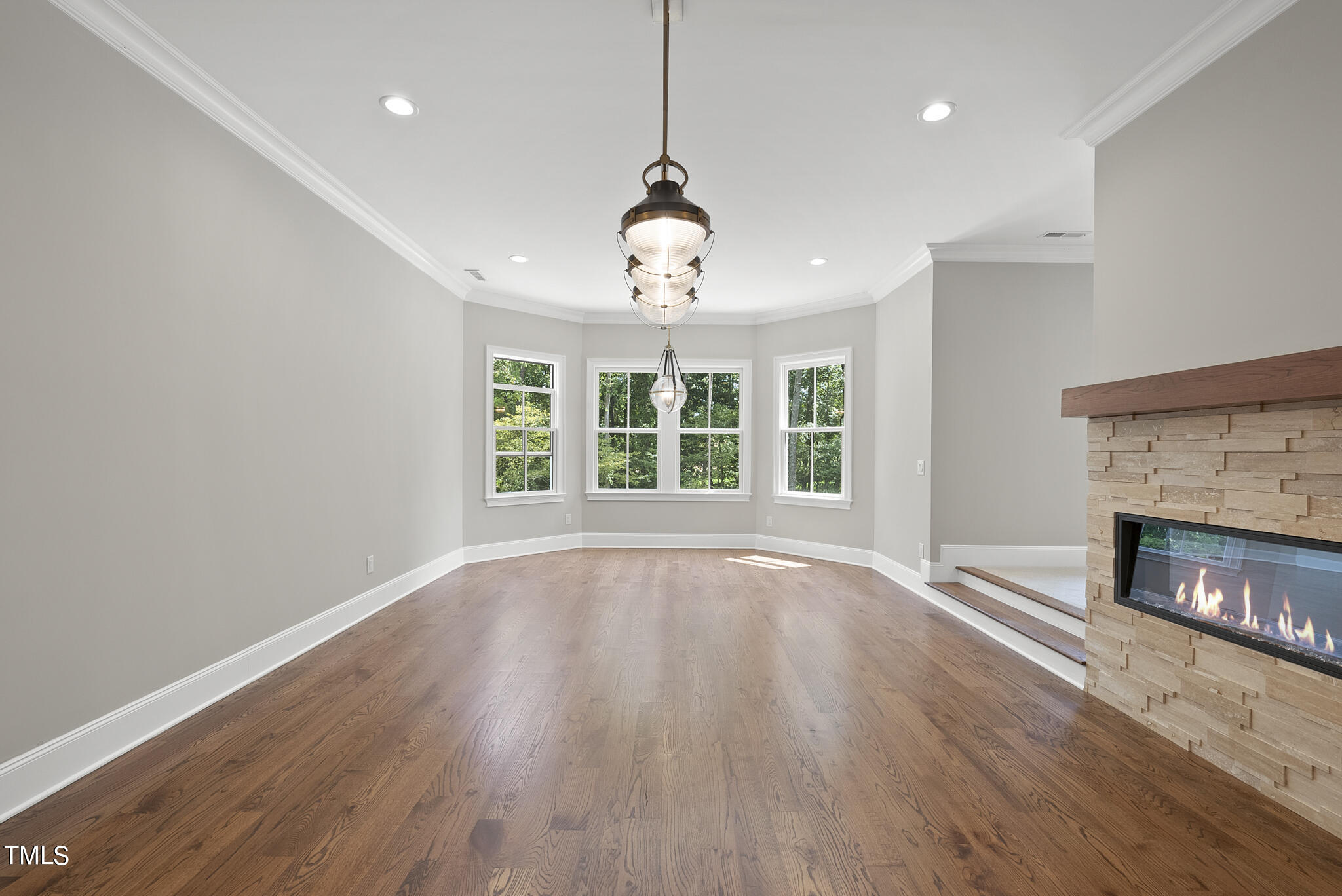 9108 Overlook Crest Drive