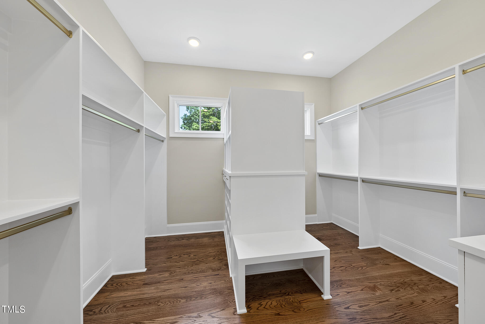9108 Overlook Crest Drive
