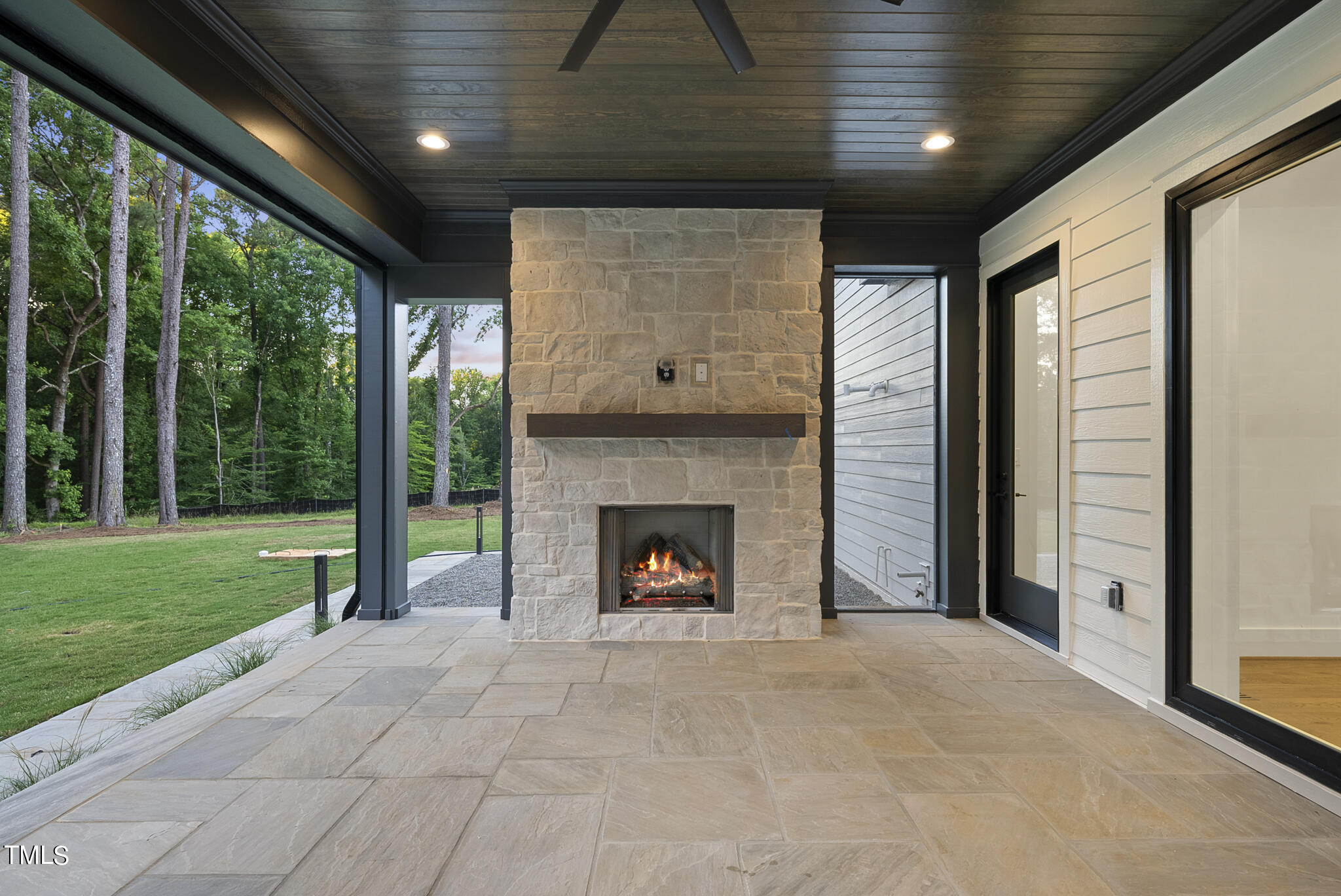 1605 Legacy Ridge Lane