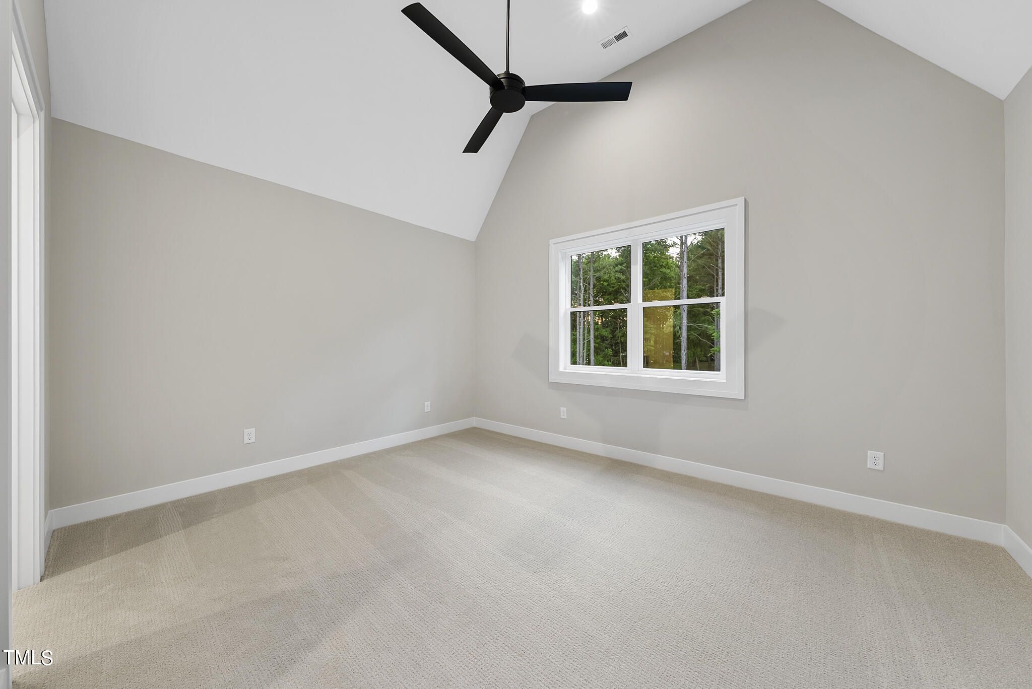 1605 Legacy Ridge Lane