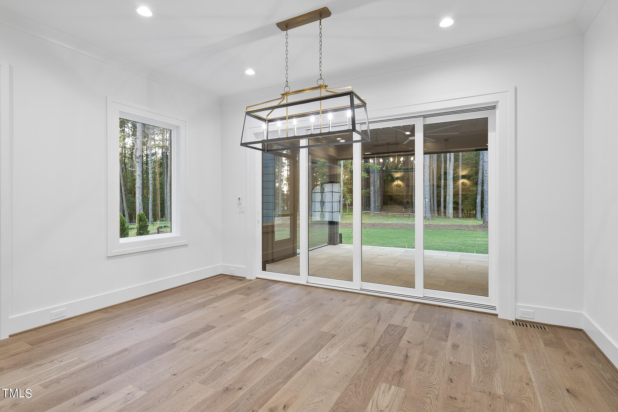 1605 Legacy Ridge Lane