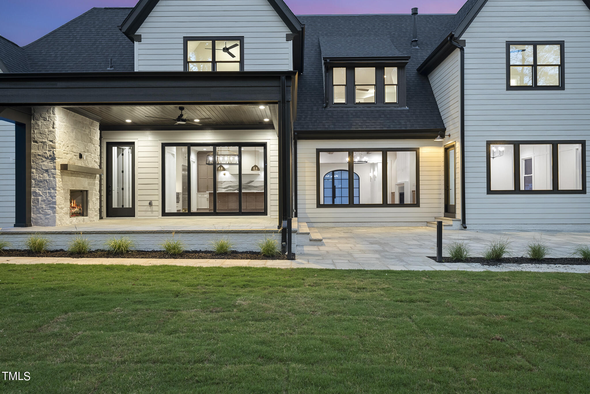 1605 Legacy Ridge Lane