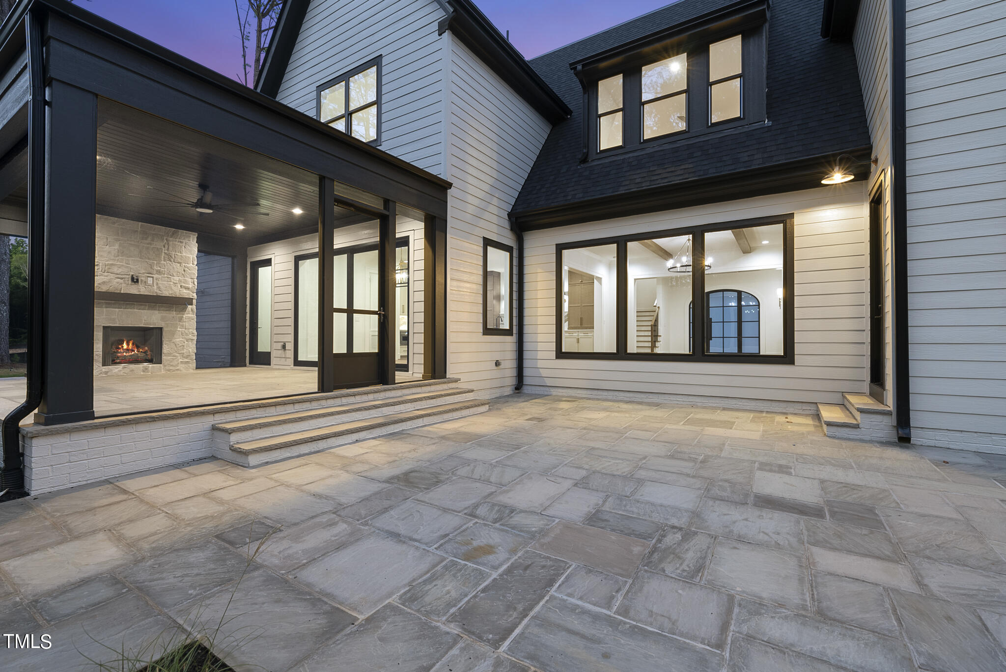 1605 Legacy Ridge Lane