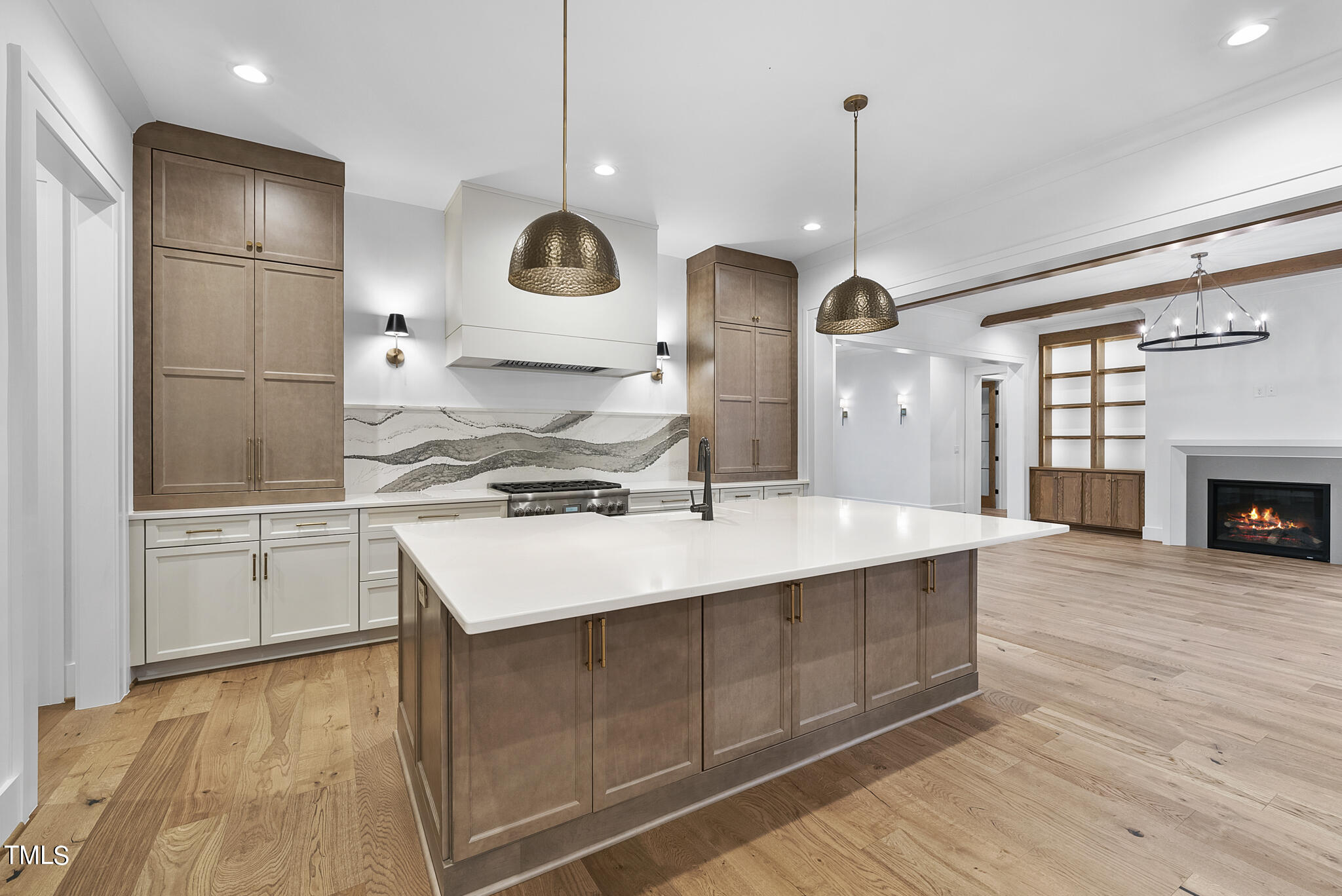 1605 Legacy Ridge Lane