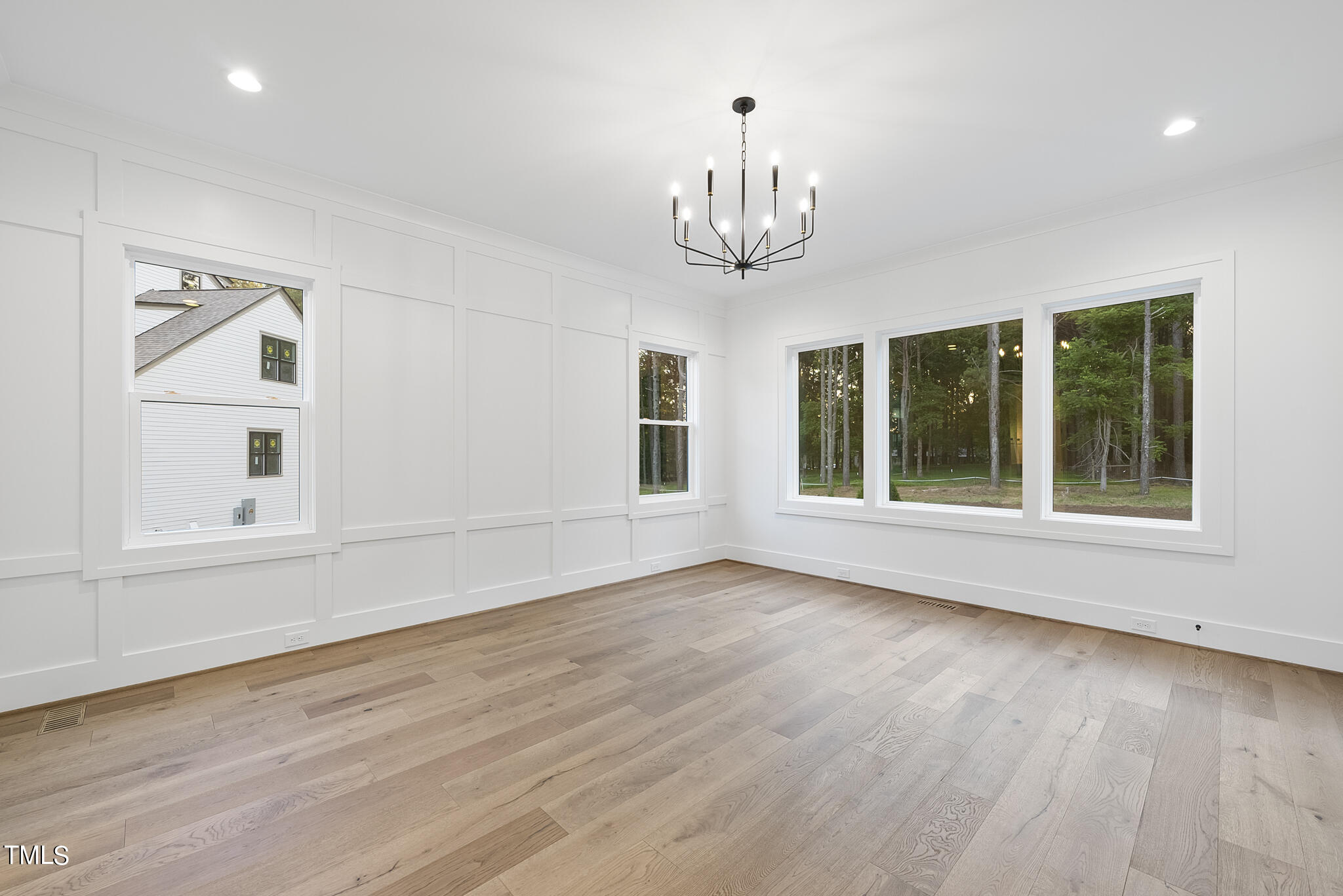 1605 Legacy Ridge Lane