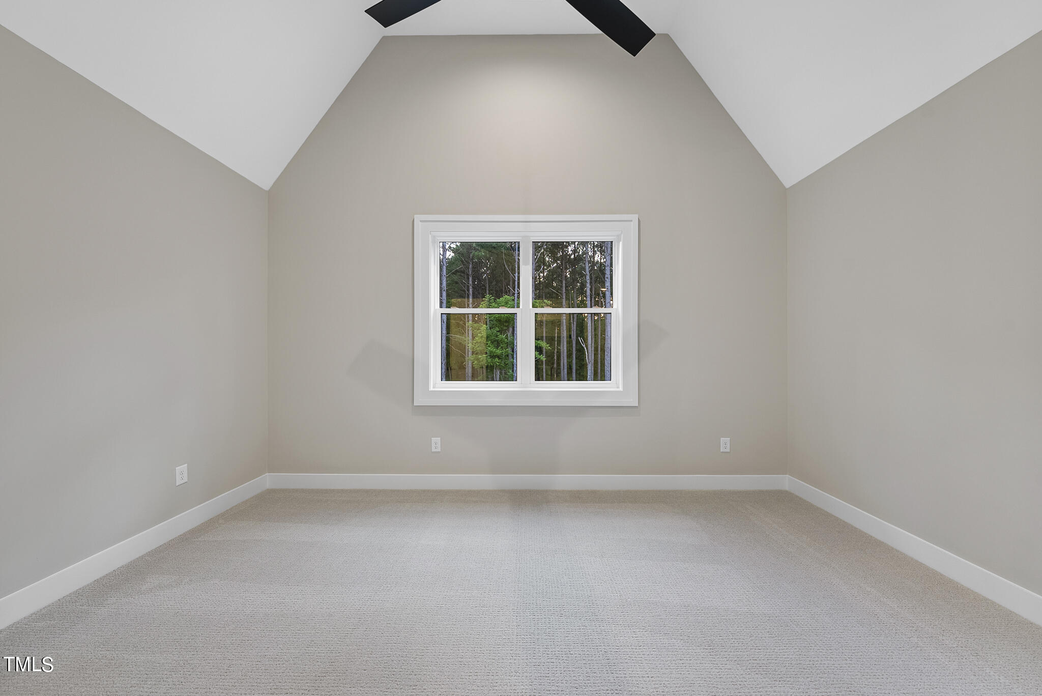 1605 Legacy Ridge Lane