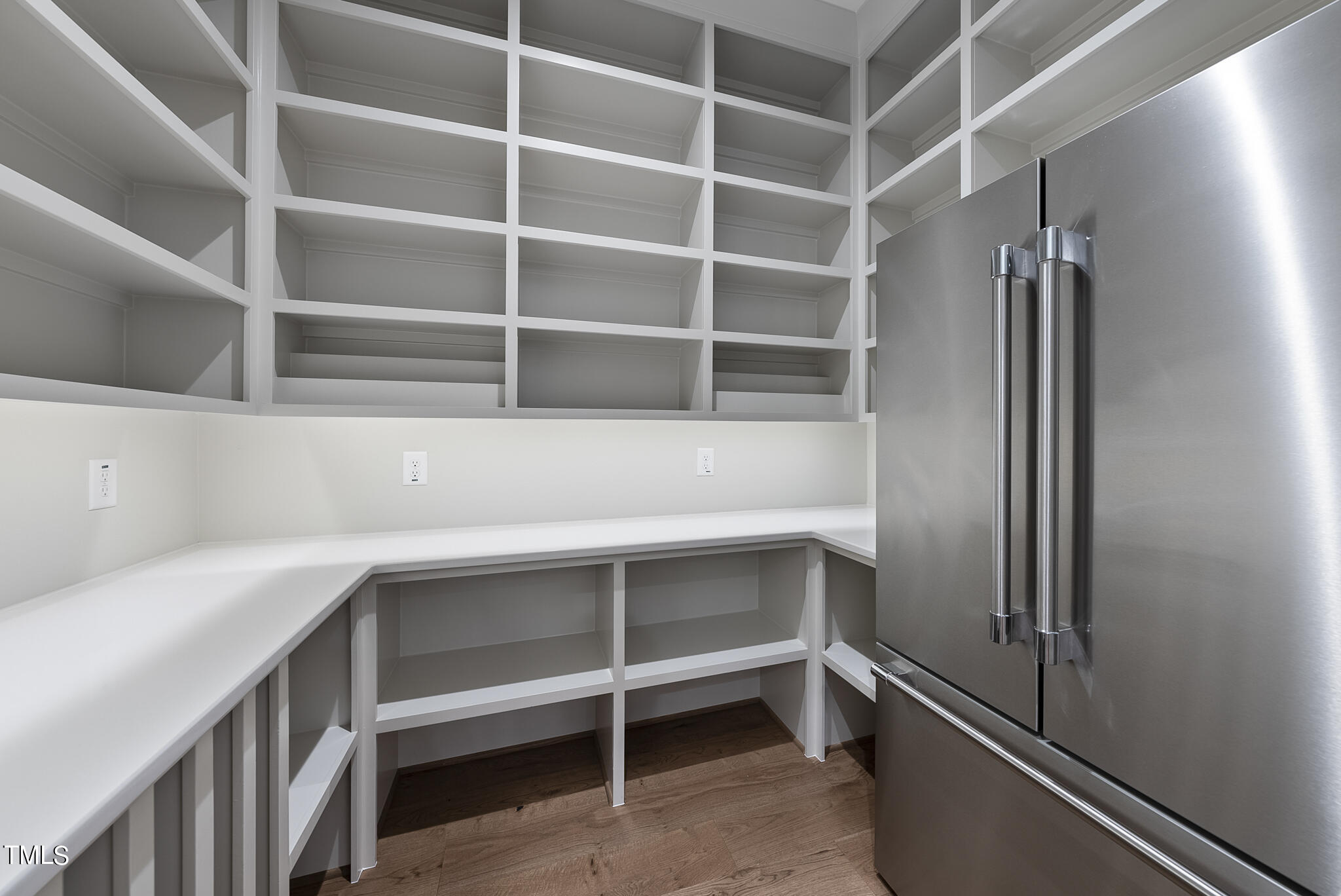 1605 Legacy Ridge Lane