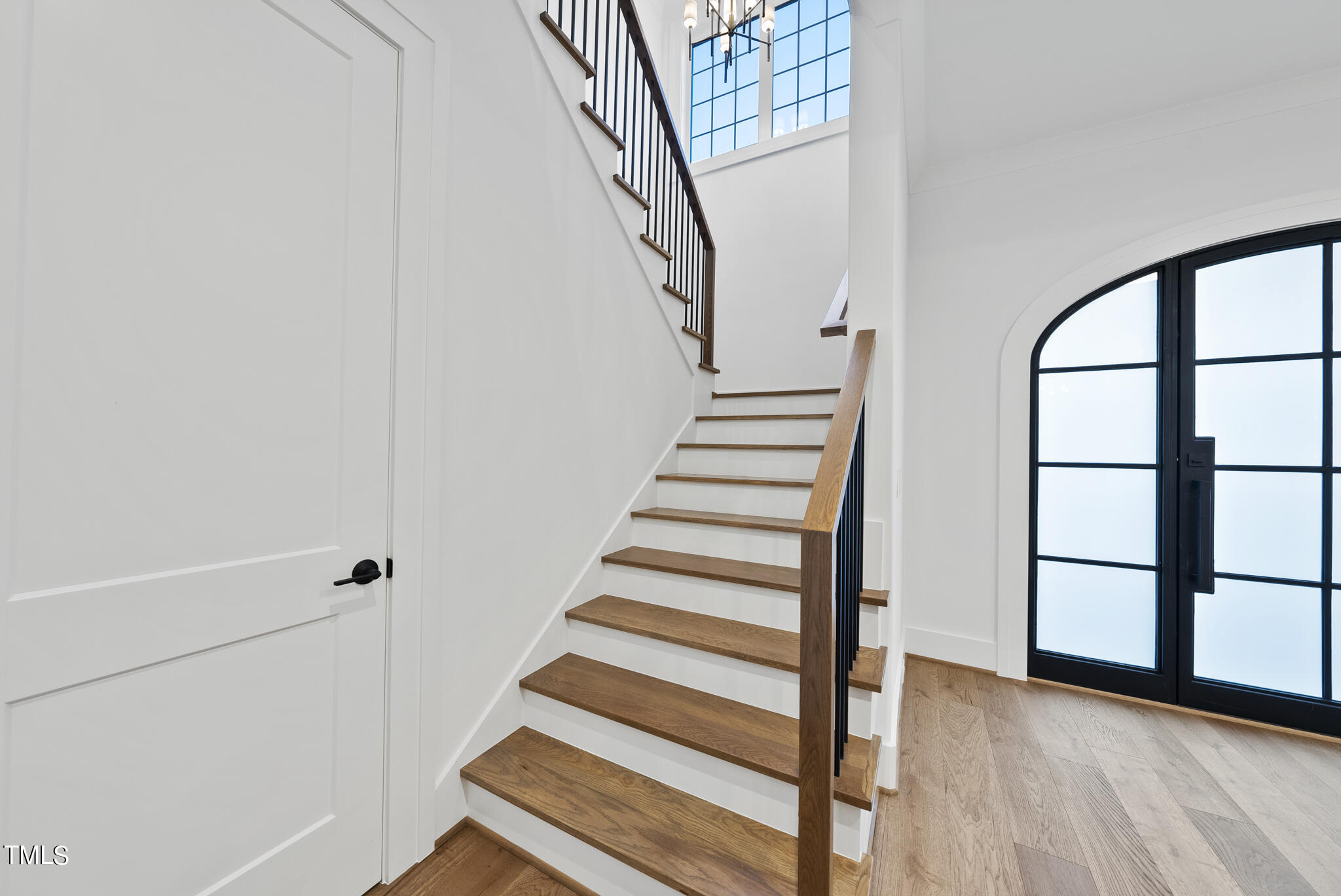 1605 Legacy Ridge Lane