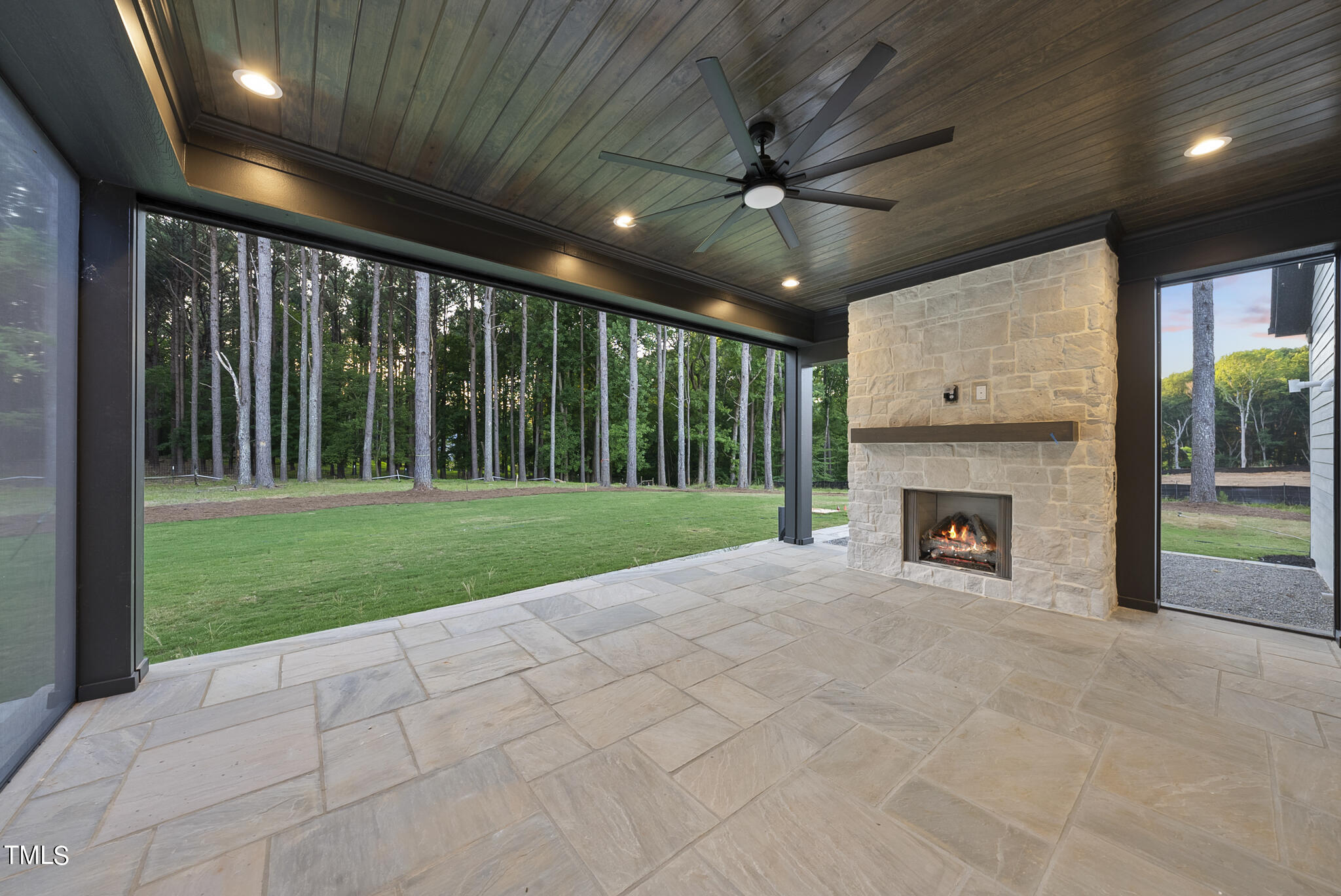 1605 Legacy Ridge Lane