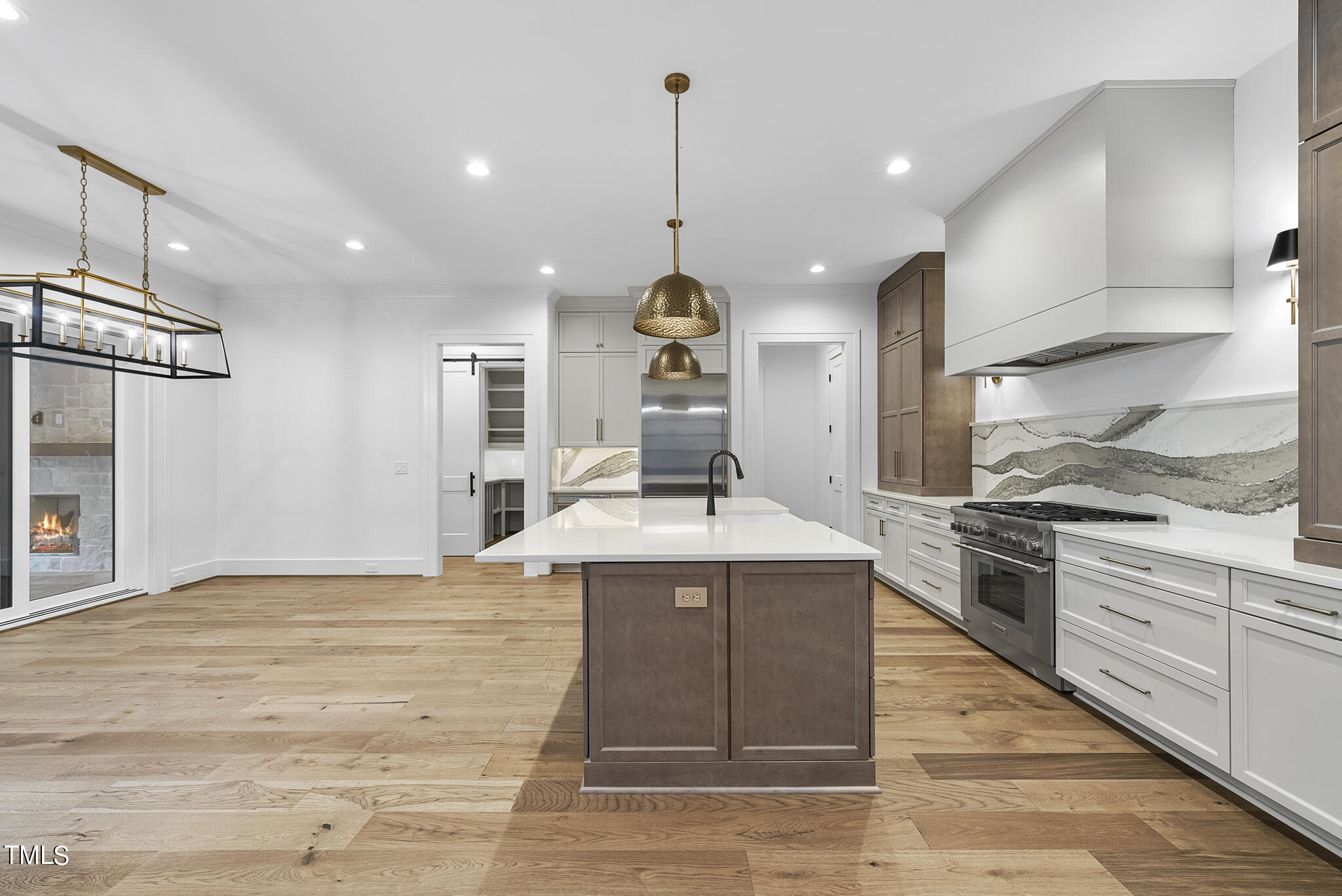 1605 Legacy Ridge Lane