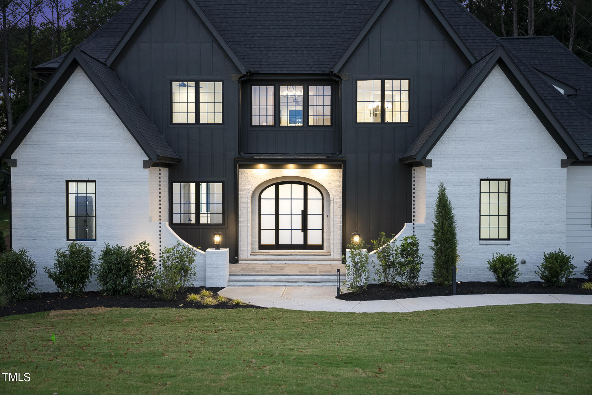 1605 Legacy Ridge Lane