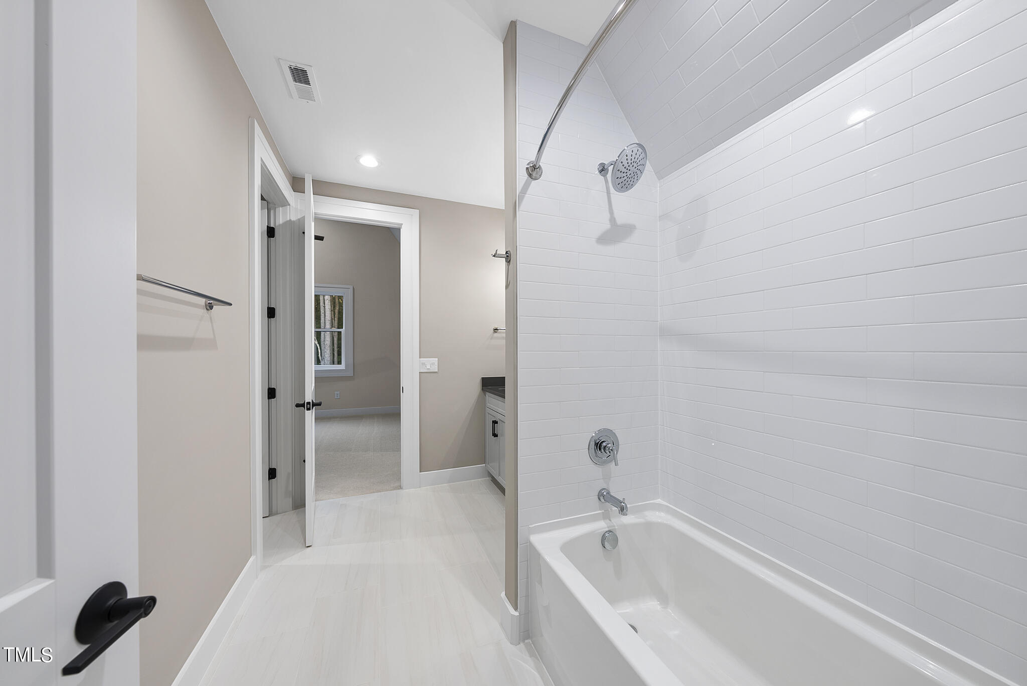 1605 Legacy Ridge Lane