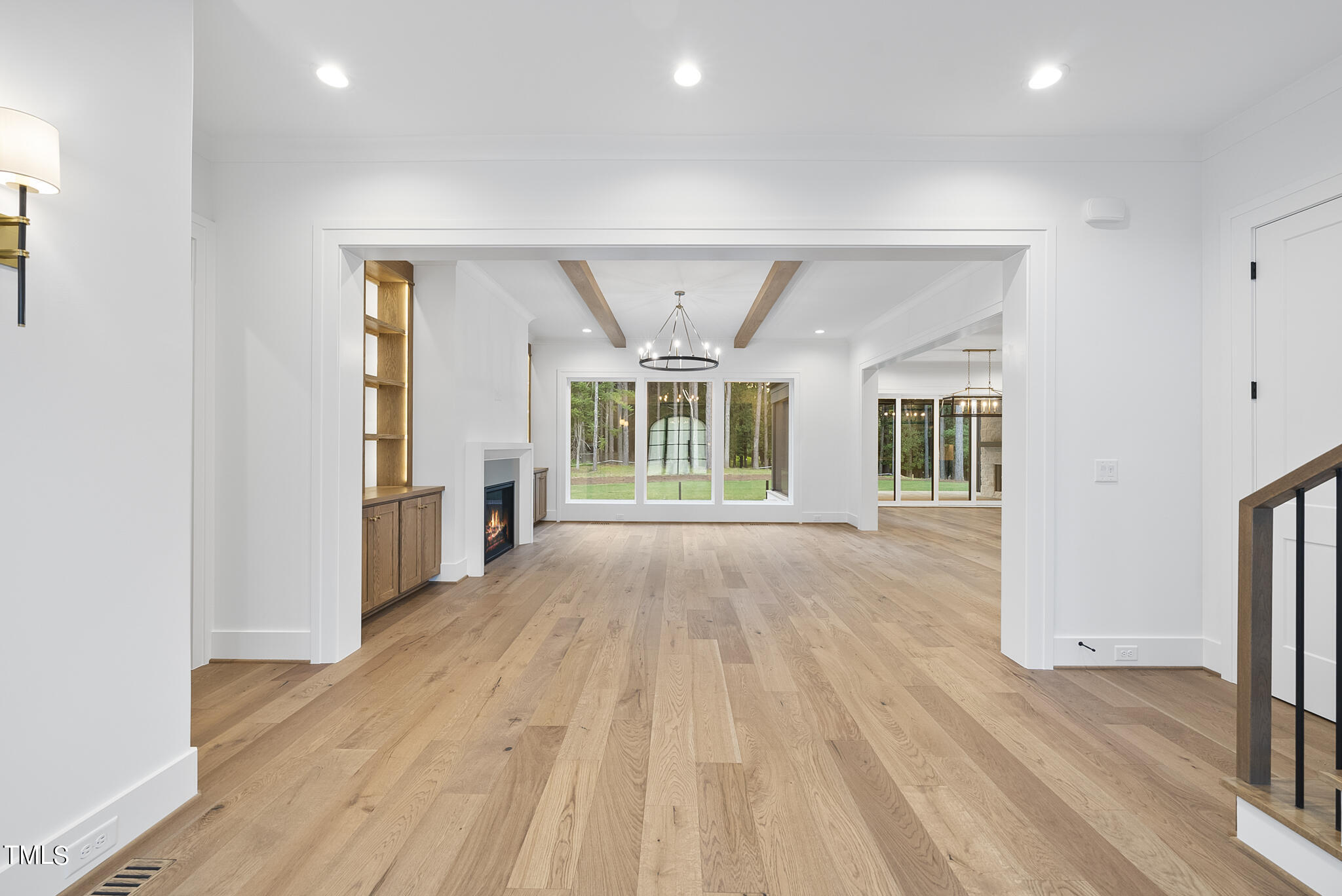 1605 Legacy Ridge Lane