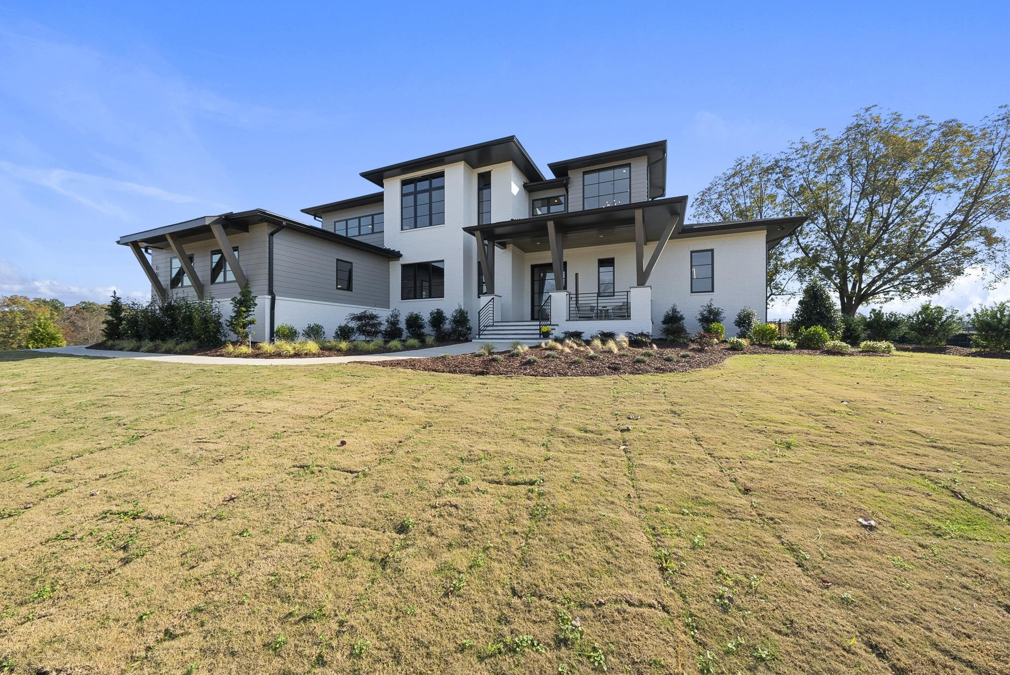 1636 Legacy Ridge Lane