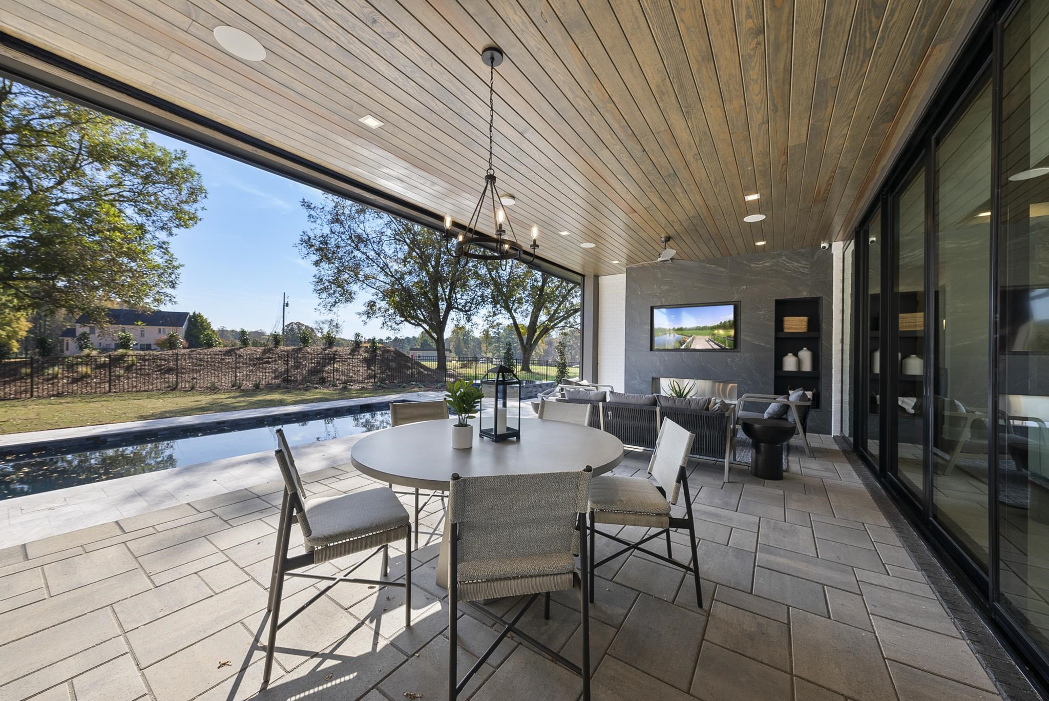 1636 Legacy Ridge Lane