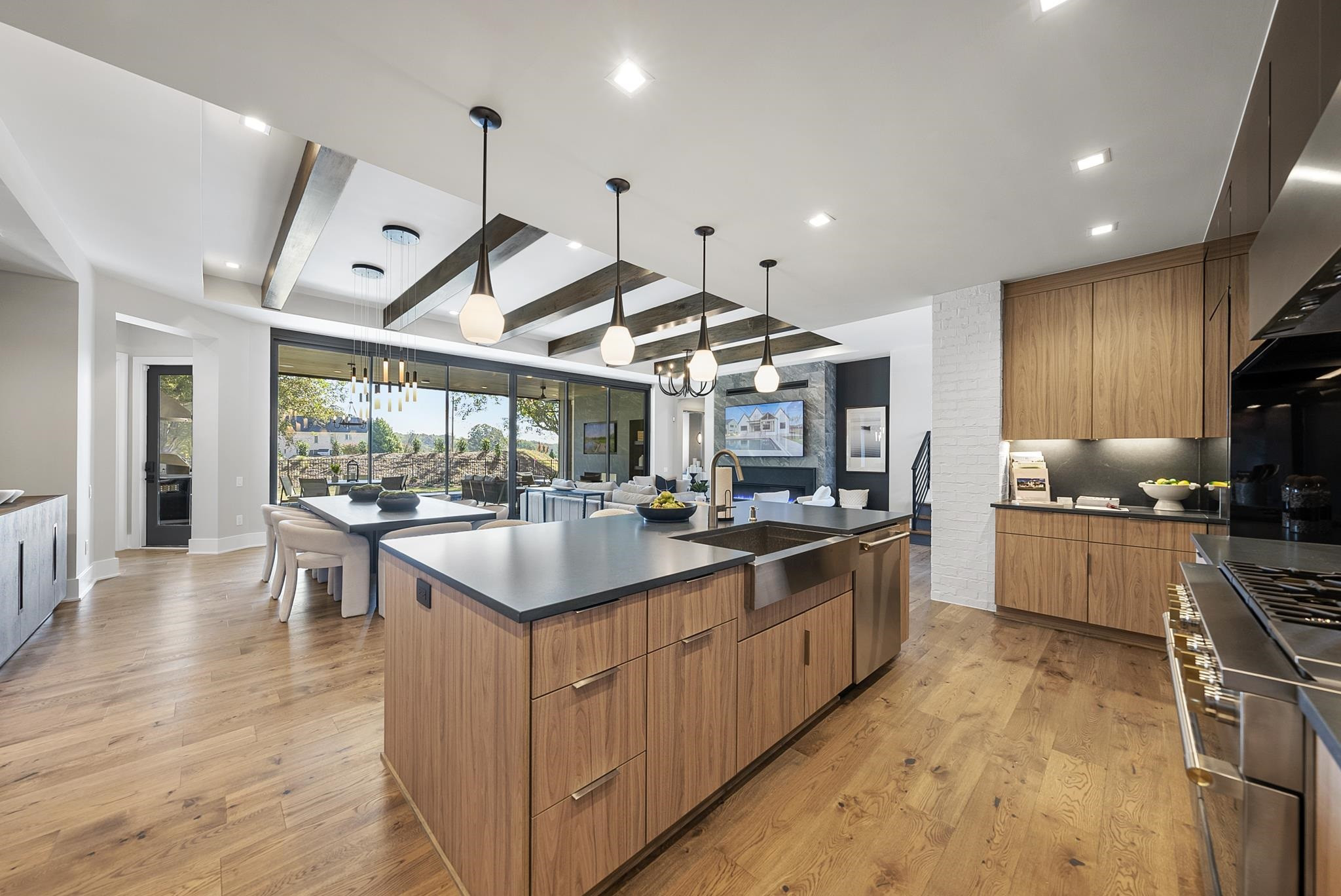1636 Legacy Ridge Lane