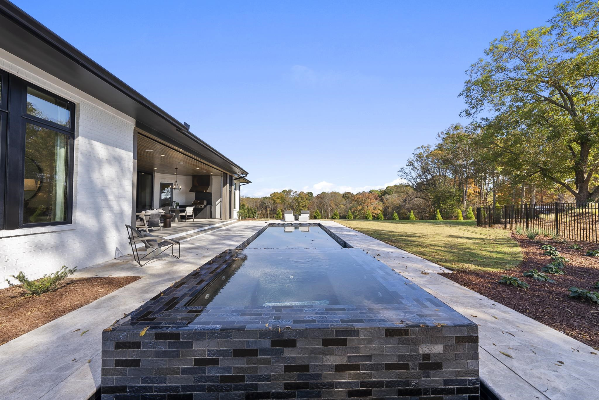 1636 Legacy Ridge Lane