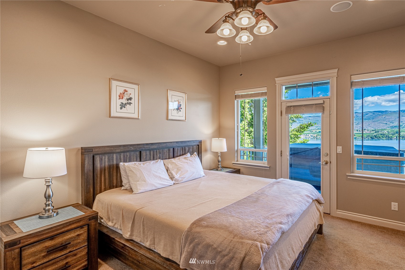 7460 Navarre Drive