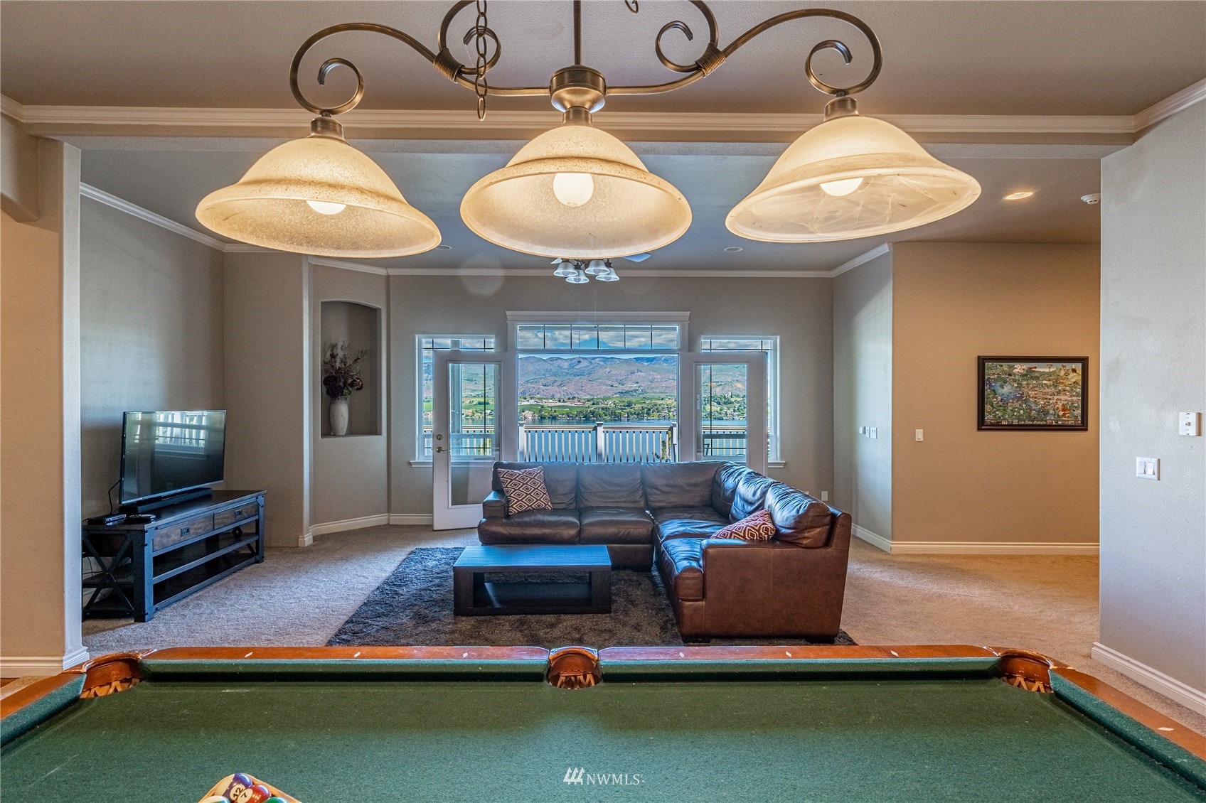 7460 Navarre Drive