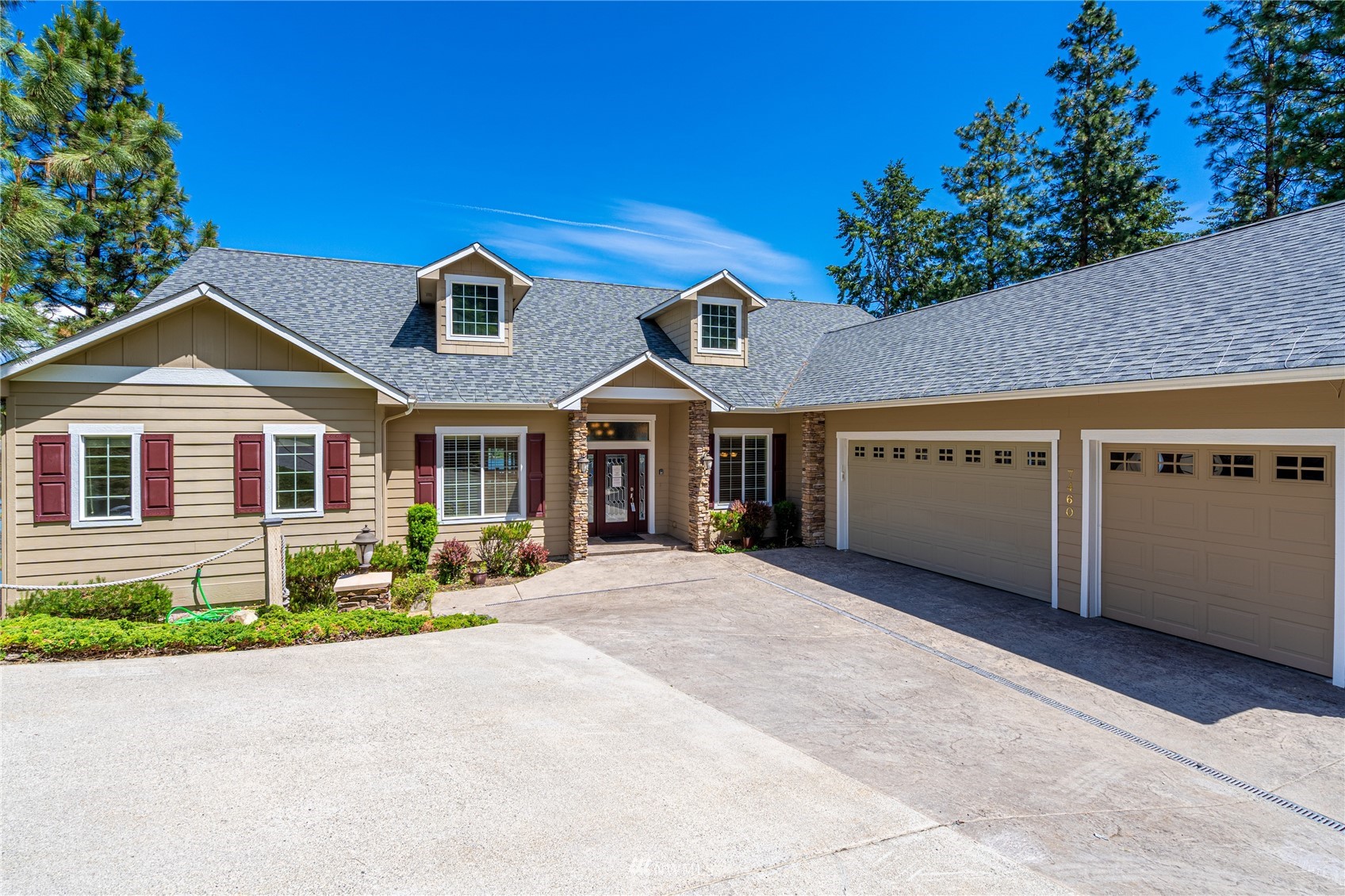 7460 Navarre Drive