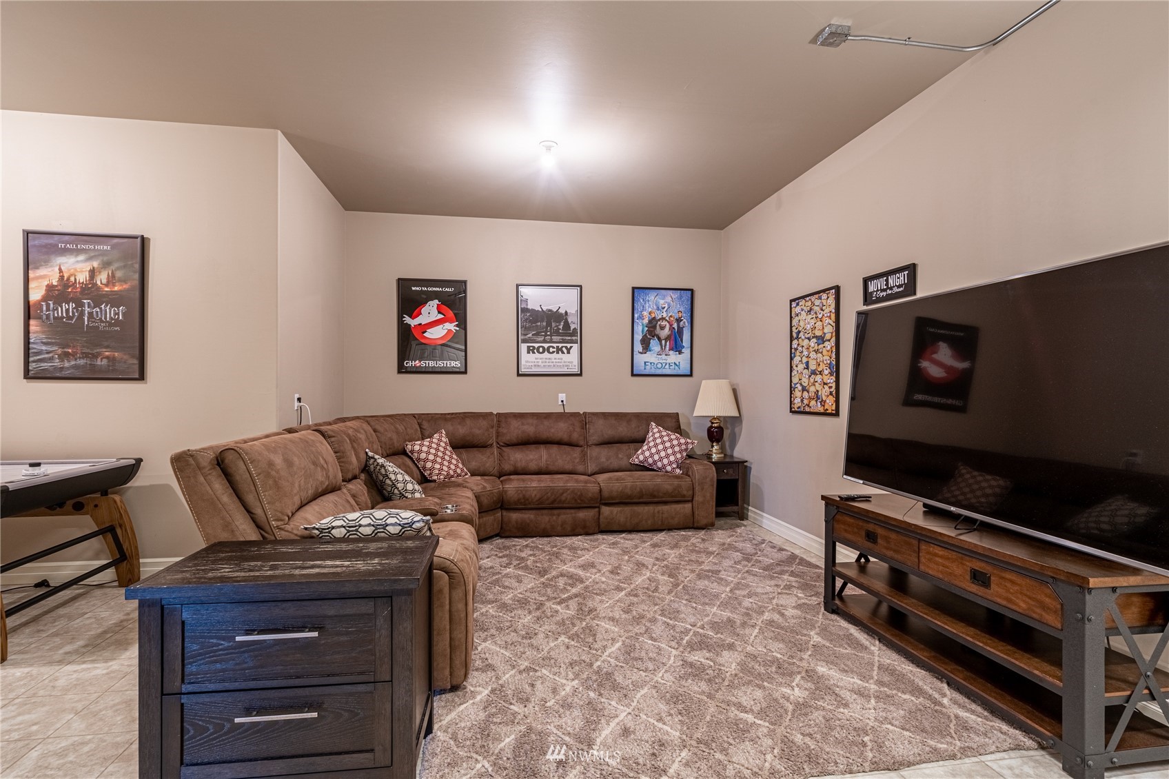 7460 Navarre Drive