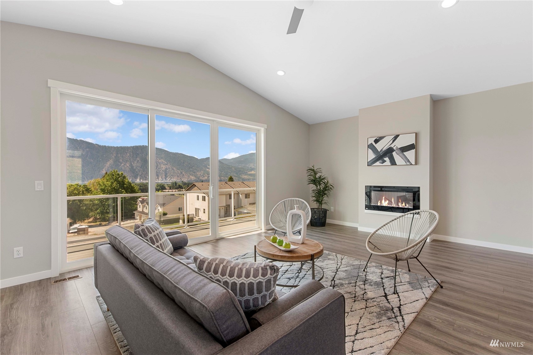 19 Bayview Lane