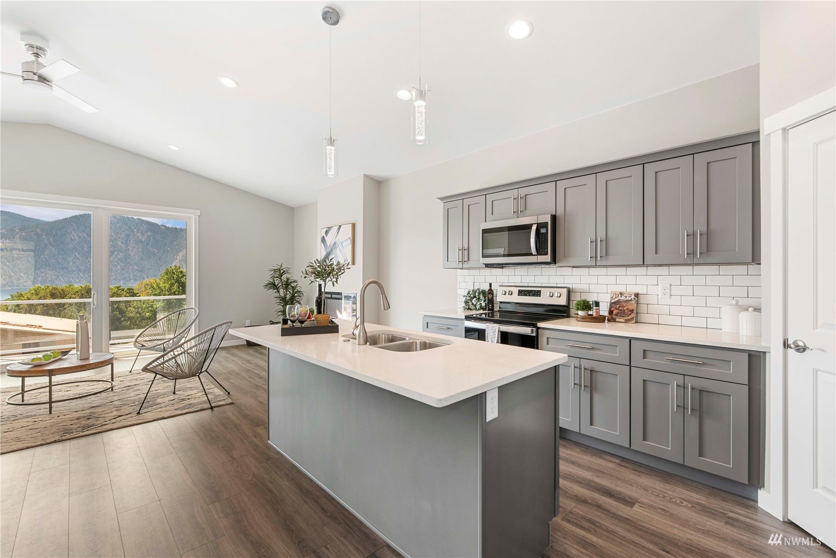 19 Bayview Lane