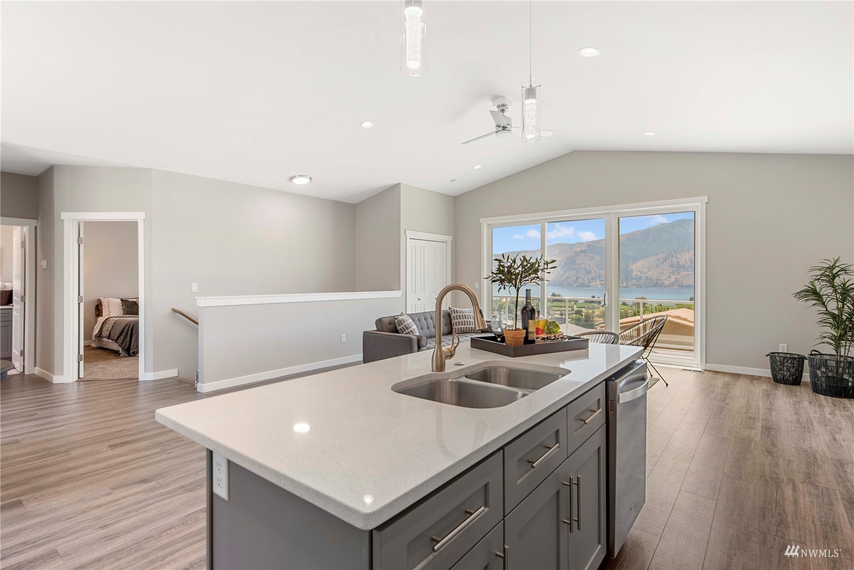 19 Bayview Lane