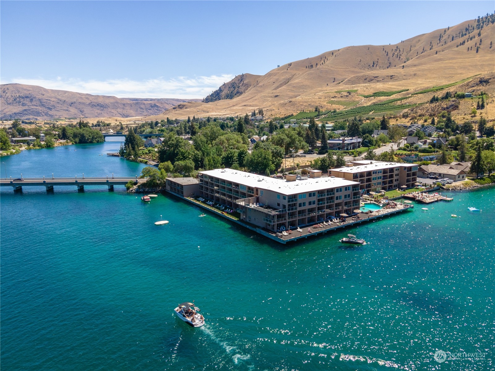 322 W Woodin Ave Unit: 610