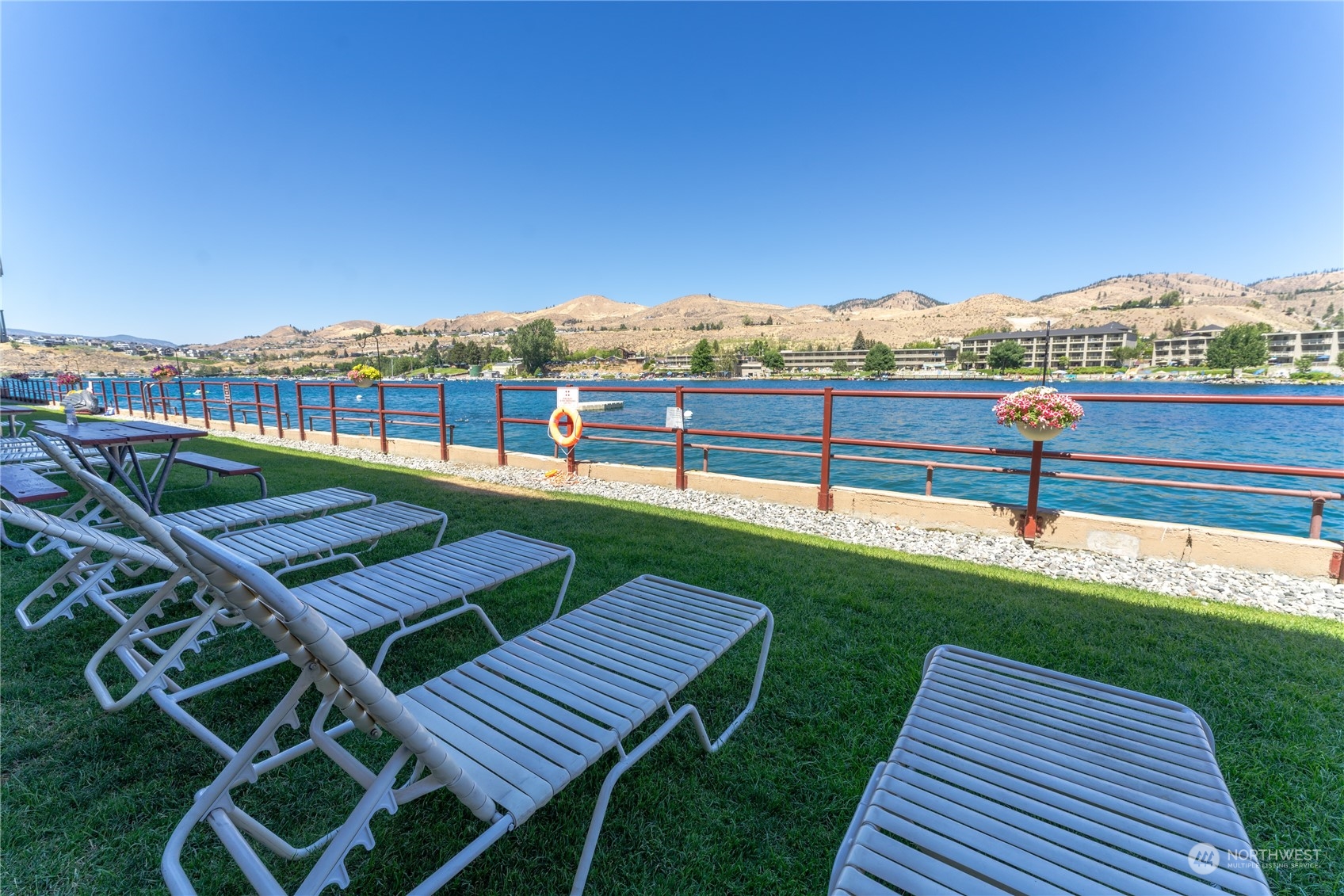 322 W Woodin Ave Unit: 610