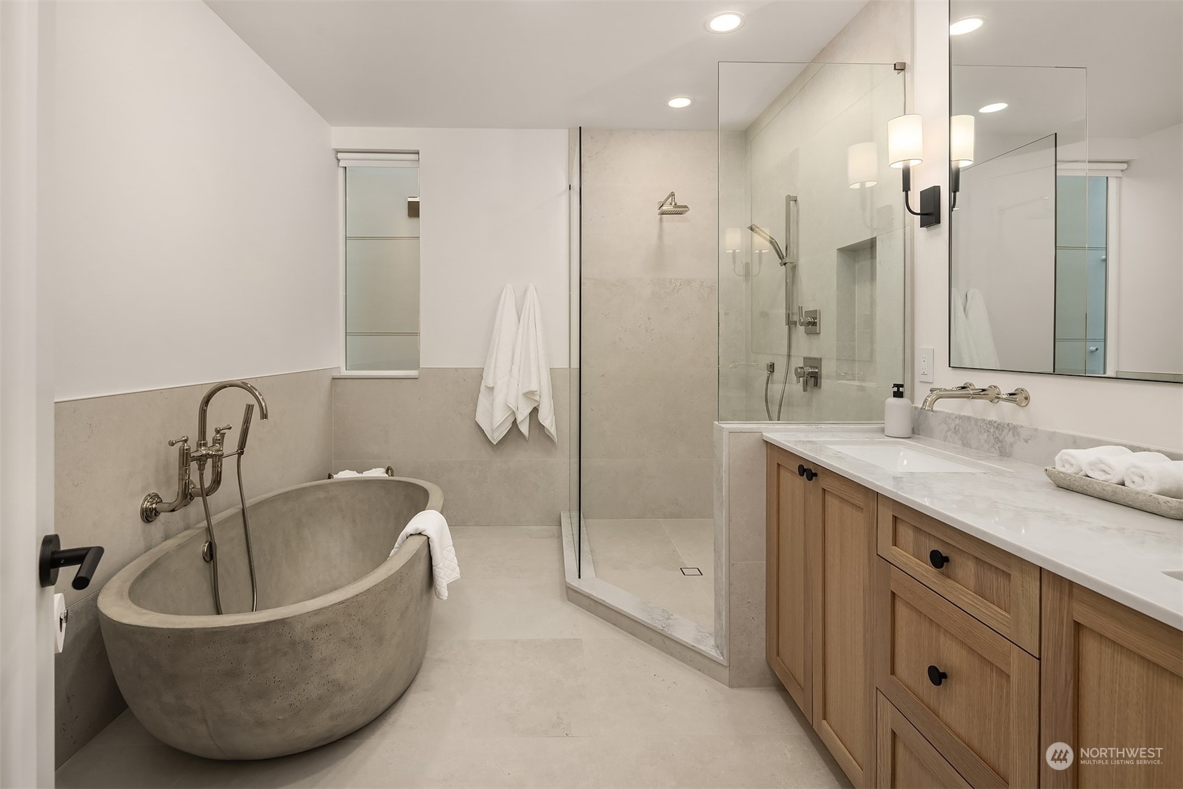 1303 Dragonfly Court