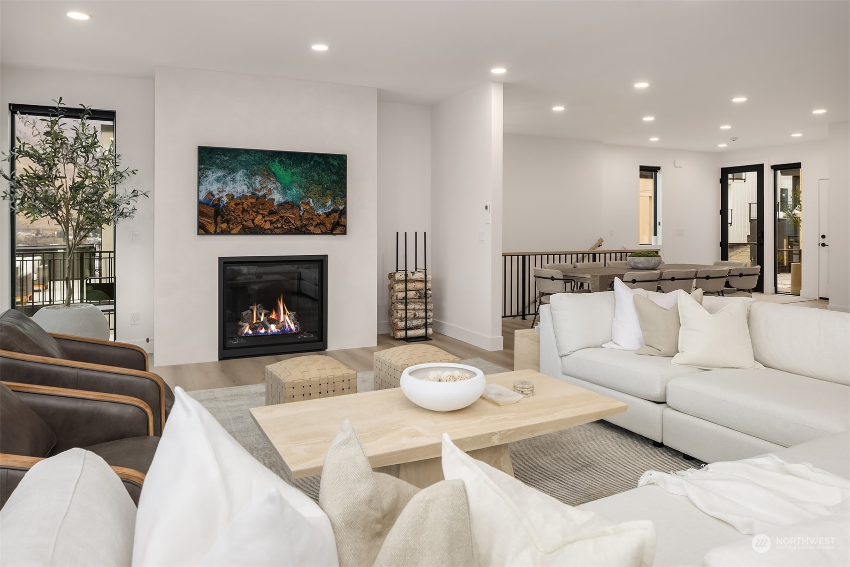 1303 Dragonfly Court