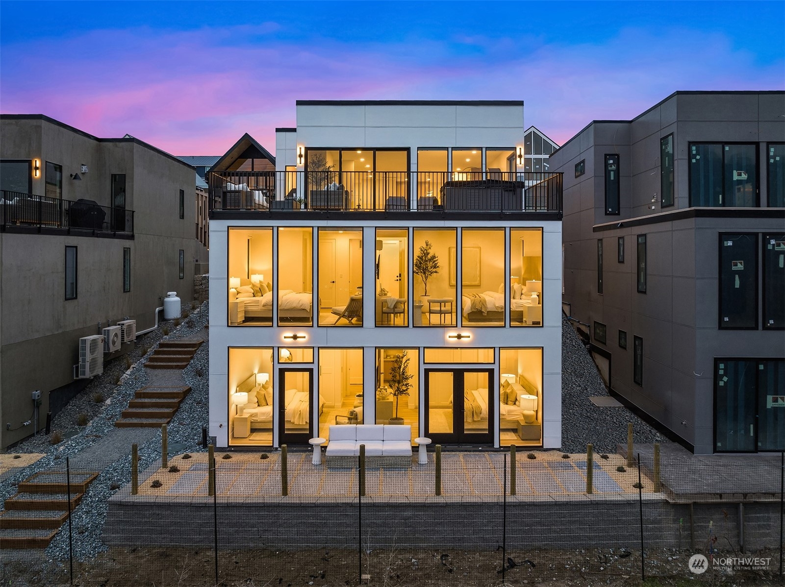 1303 Dragonfly Court