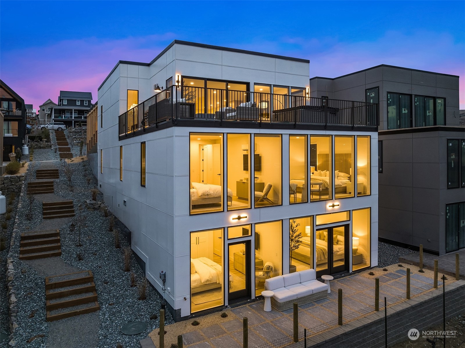 1303 Dragonfly Court